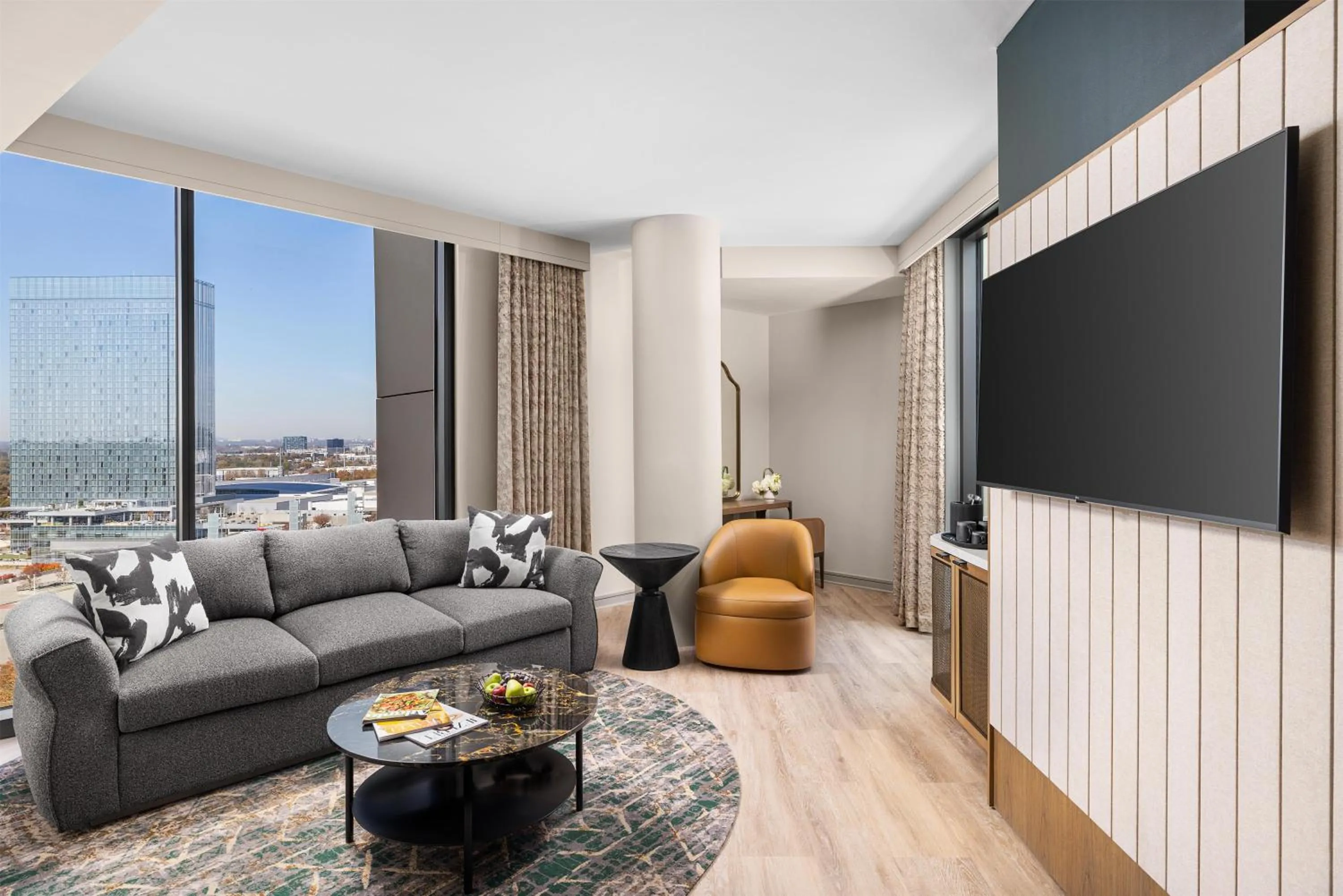 Photo of the whole room in Hotel Phoenix Atlanta