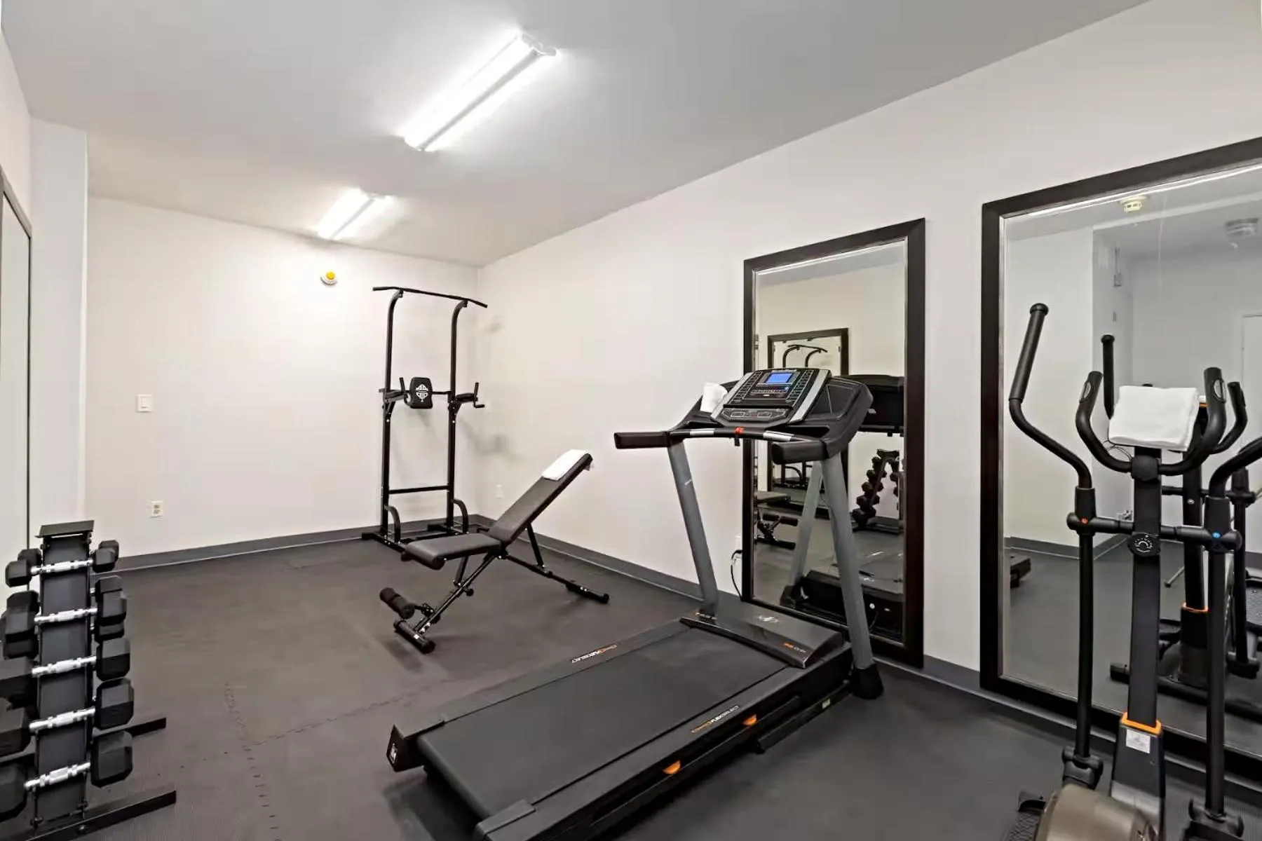 Fitness centre/facilities in Palm Tree Inn Altamonte Springs Orlando