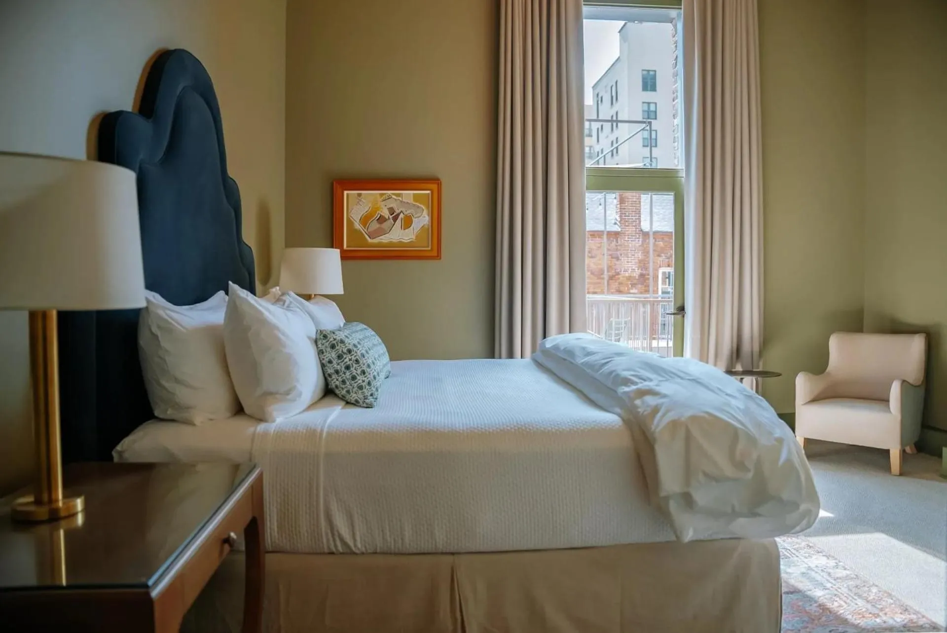 Bed in The Woodward Hotel