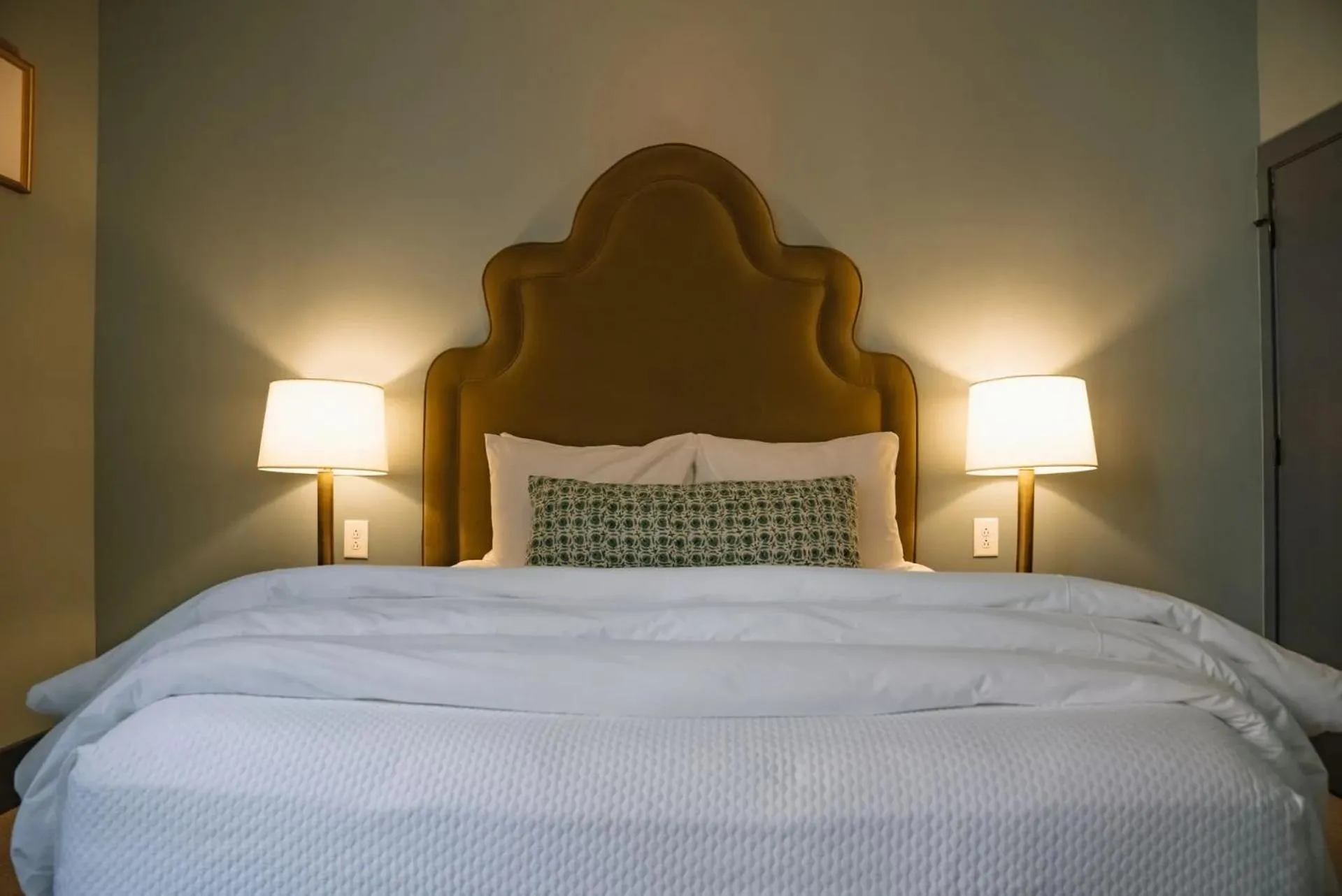 Bed in The Woodward Hotel