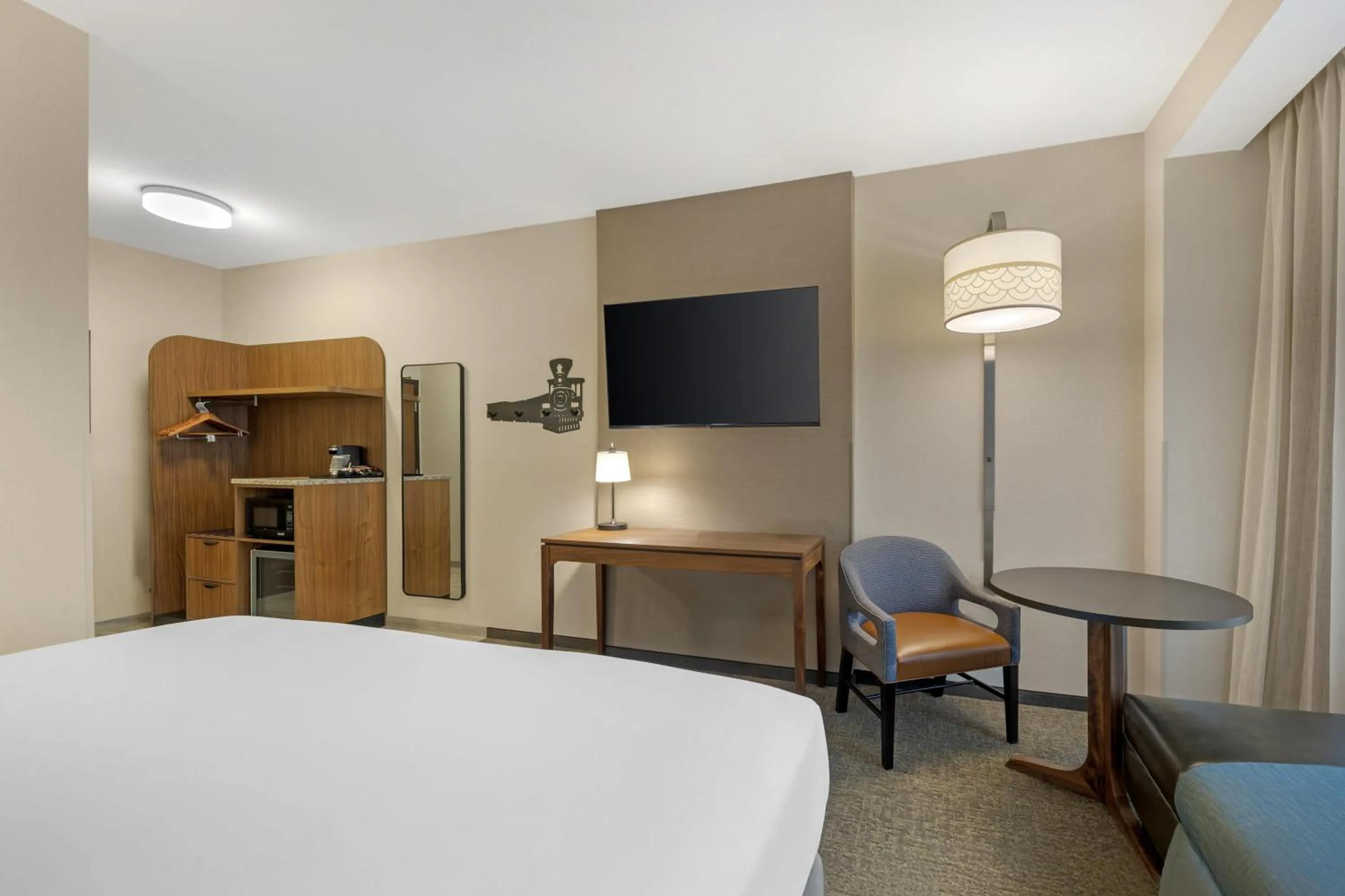 Bedroom, Bed in Drury Plaza Hotel Lincoln Downtown