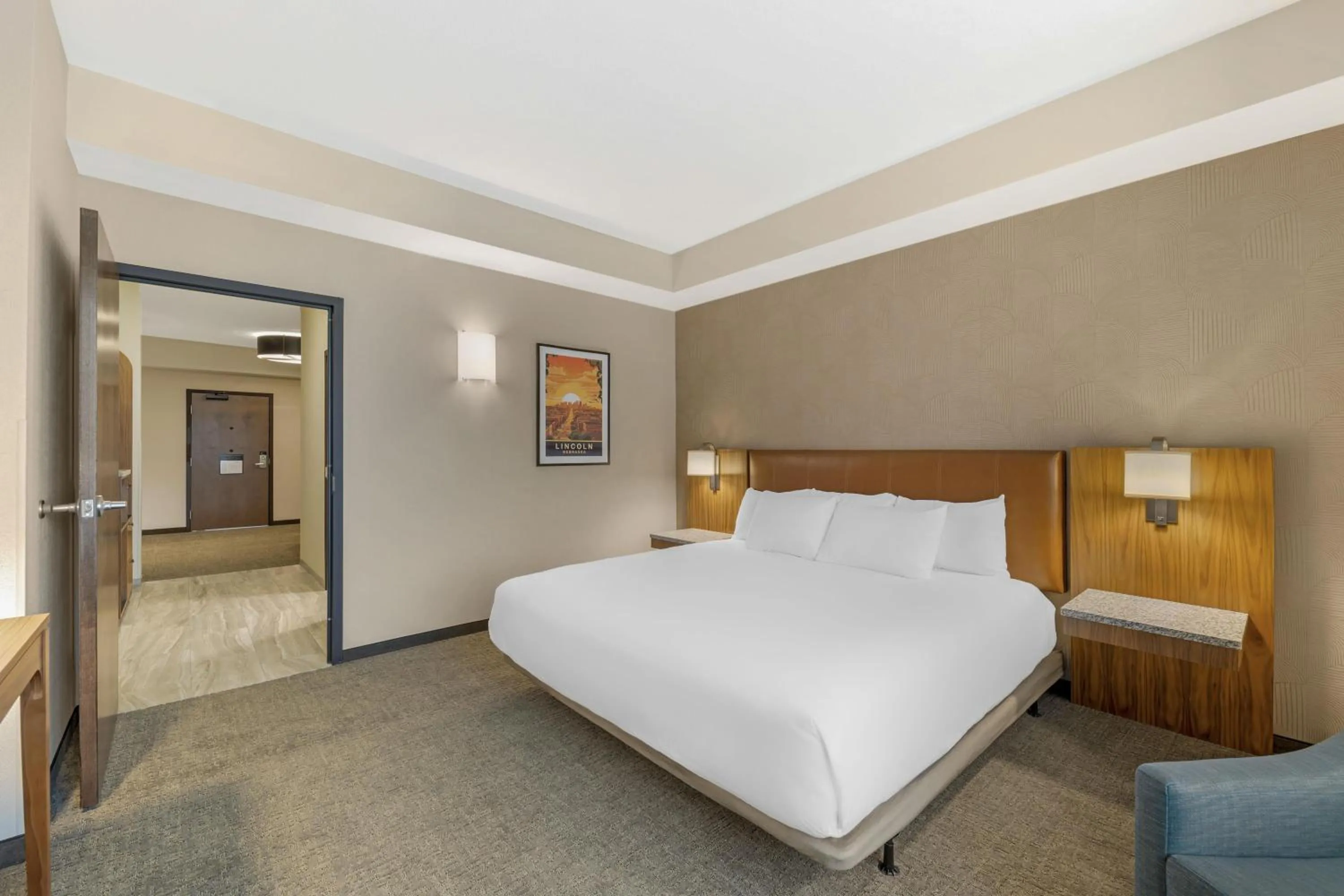 Bedroom, Bed in Drury Plaza Hotel Lincoln Downtown