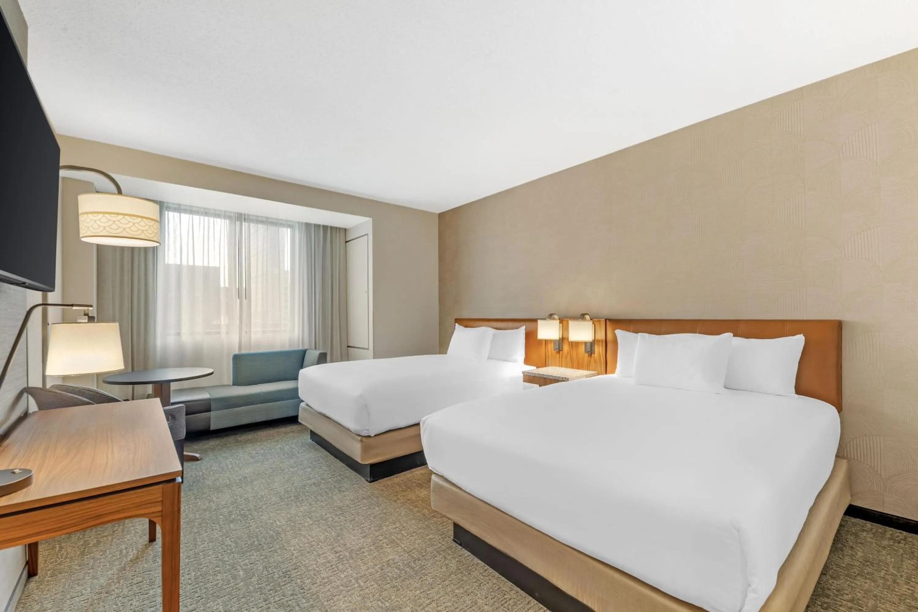 Bedroom, Bed in Drury Plaza Hotel Lincoln Downtown