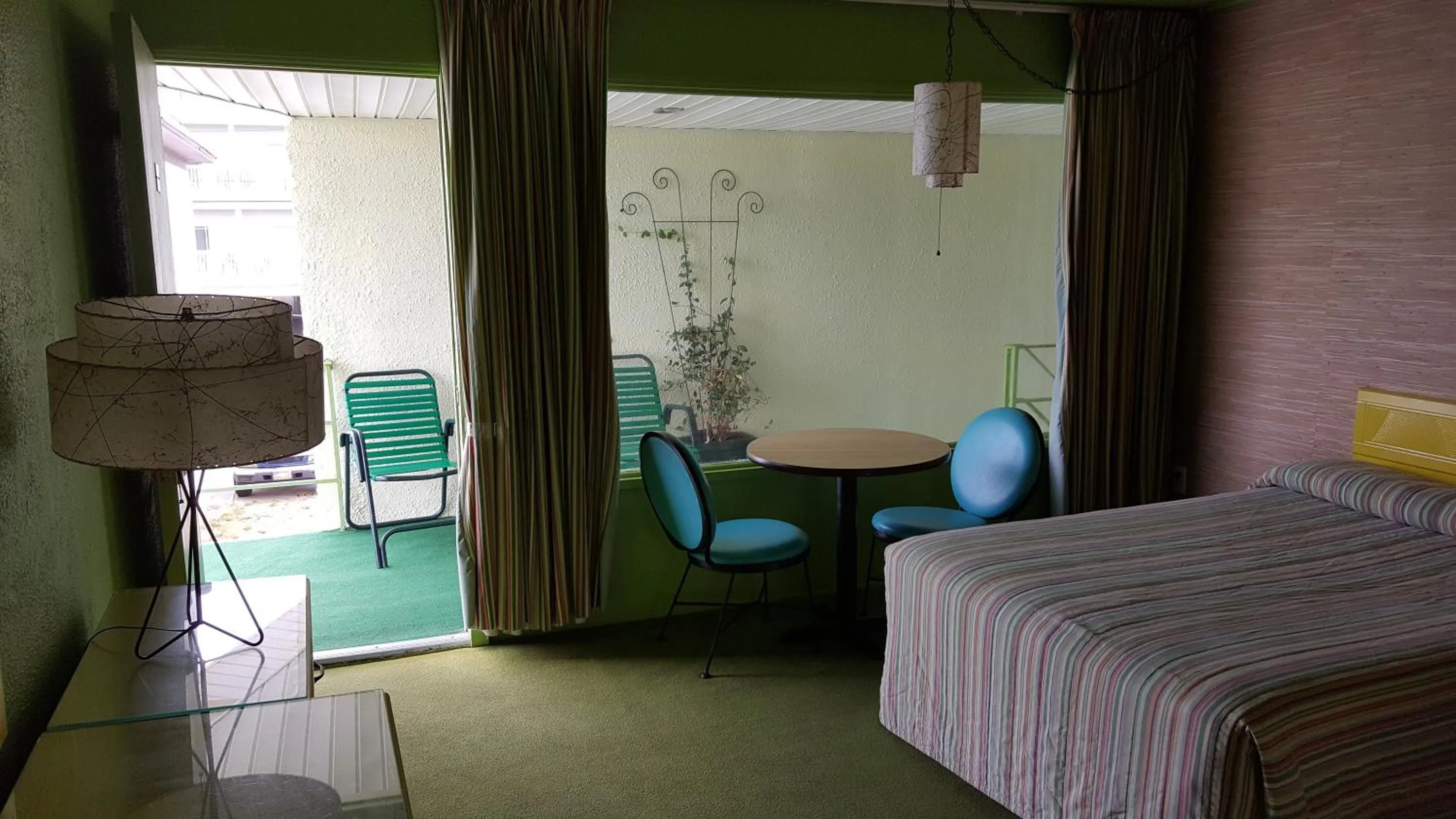 Bed in Caribbean Motel