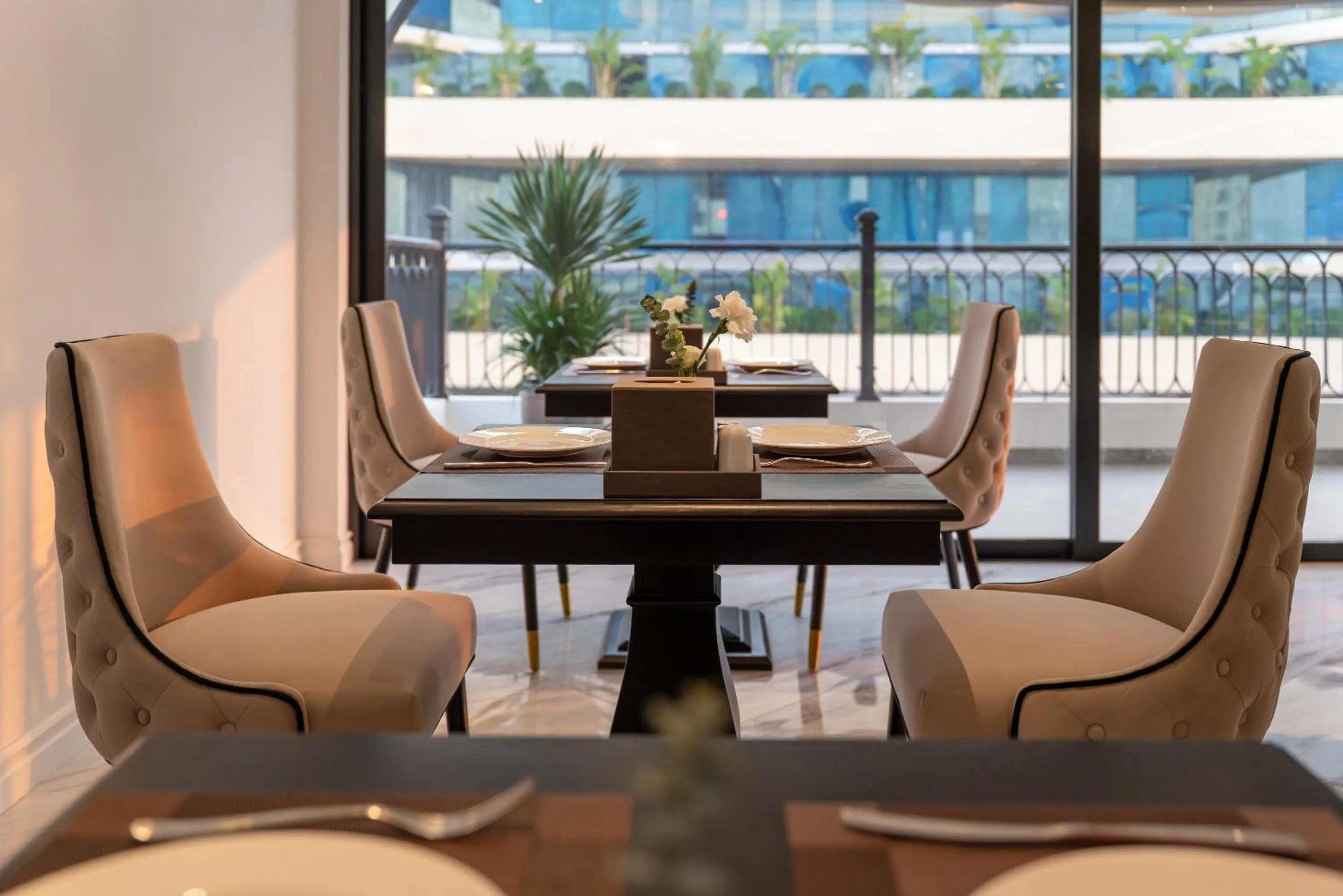 Restaurant/places to eat in 22Land Cloud Hotel