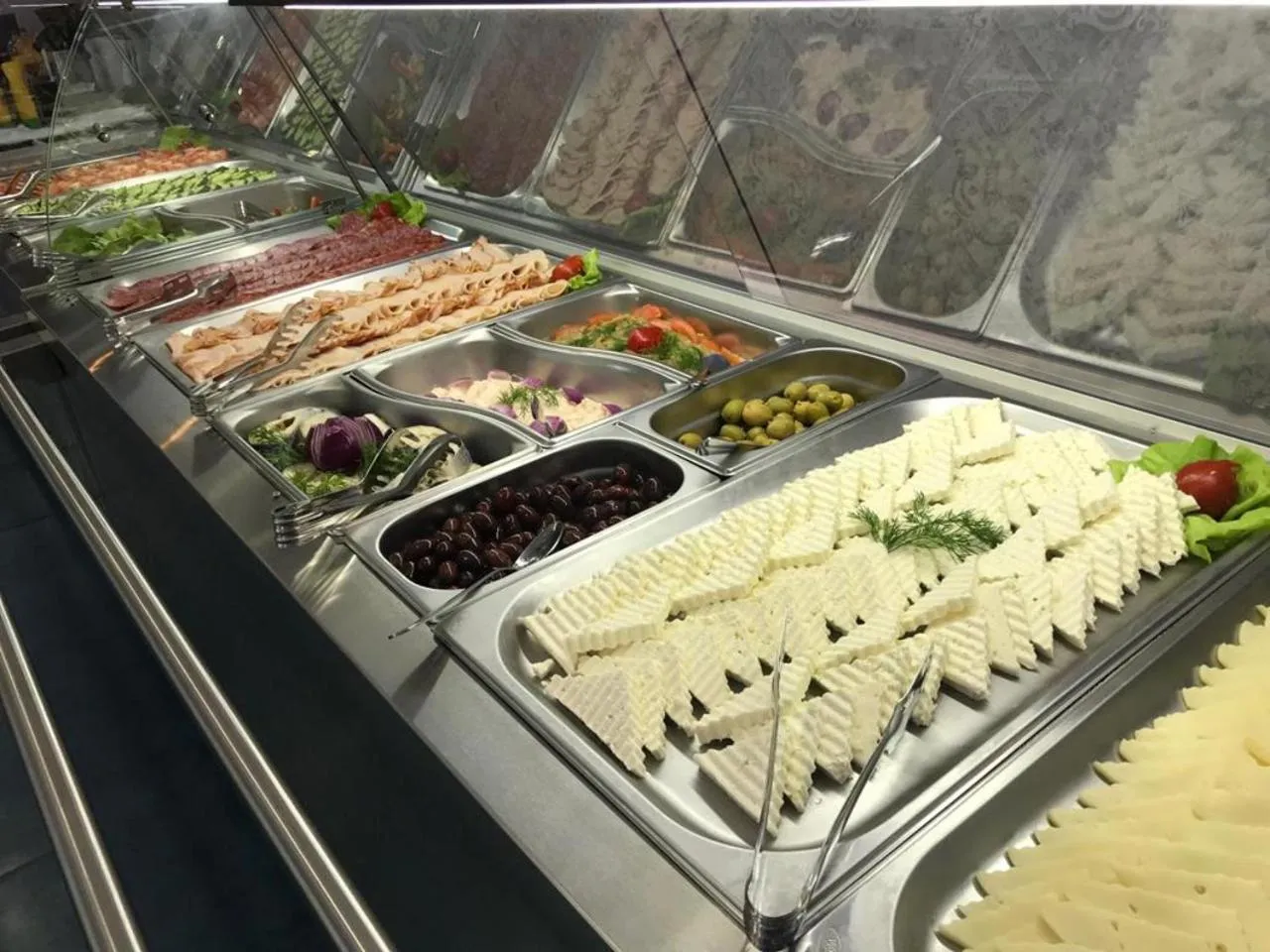 Buffet breakfast in Hotel Apollo