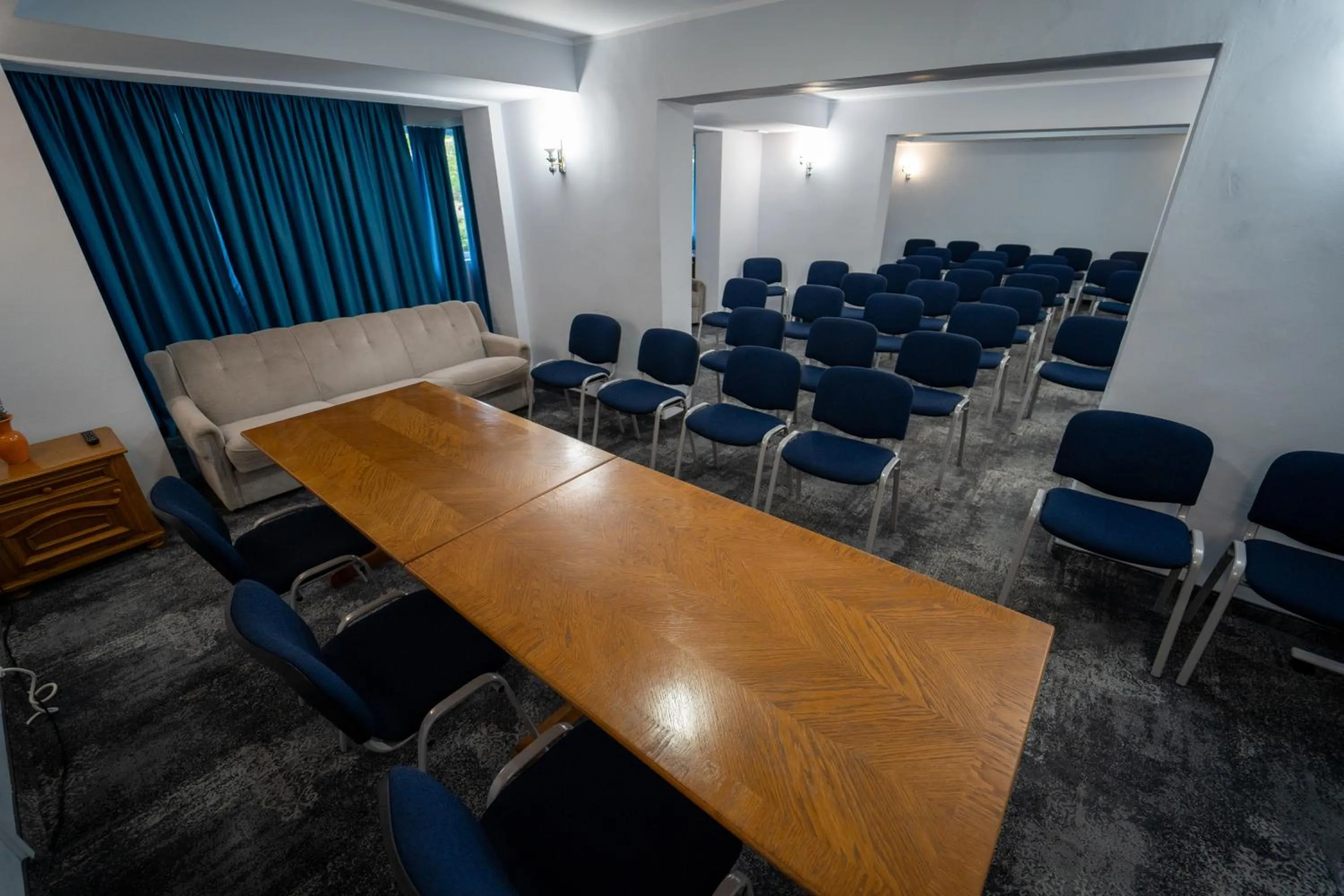 Business facilities in Hotel Apollo