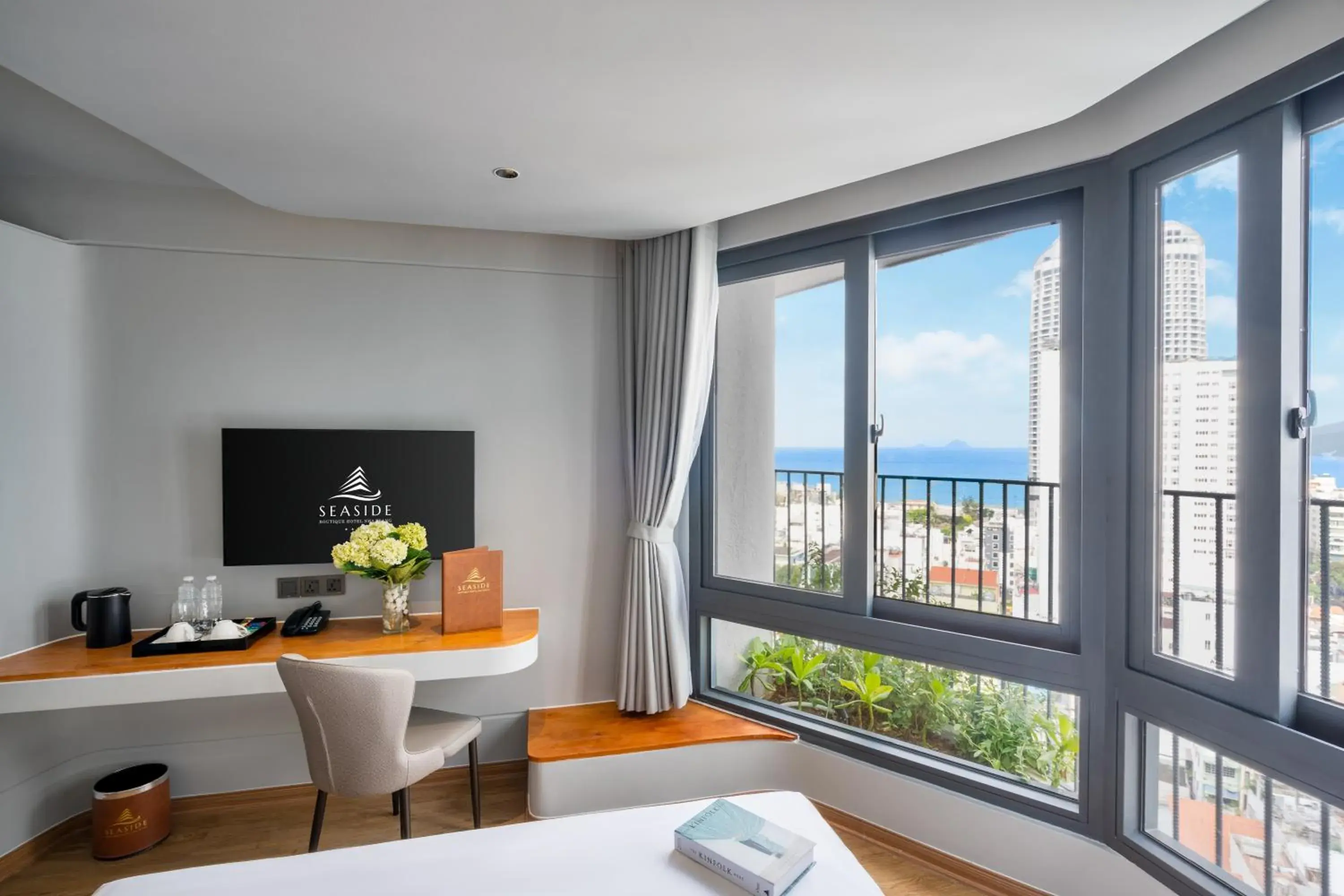 Senior Deluxe Double/ Twin room window sea view in Seaside Boutique Hotel Nha Trang Beach Senior Deluxe Double/ Twin room window sea view in Seaside Boutique Hotel Nha Trang Beach