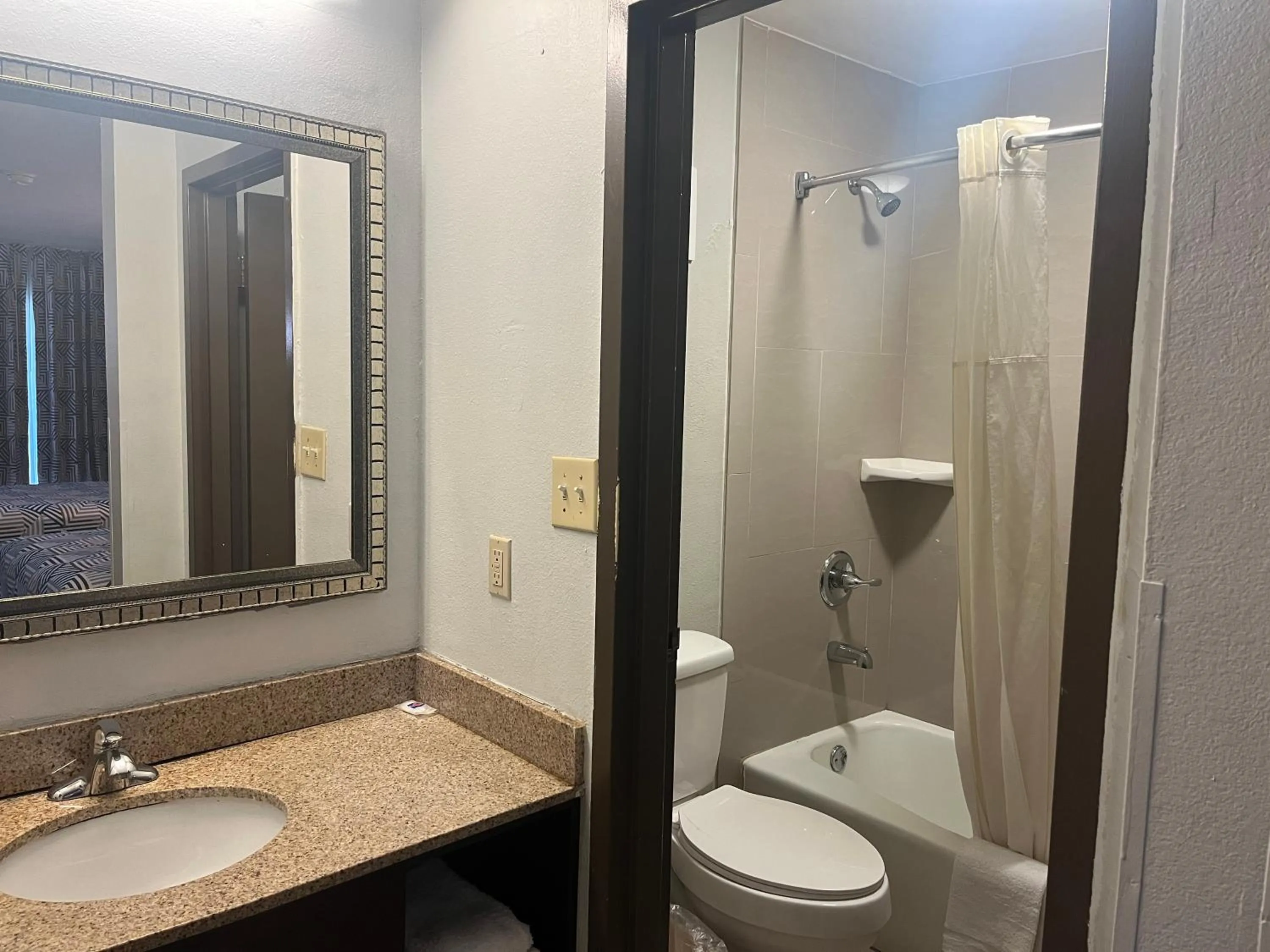 Studio 6 Montgomery AL Eastern Blvd.