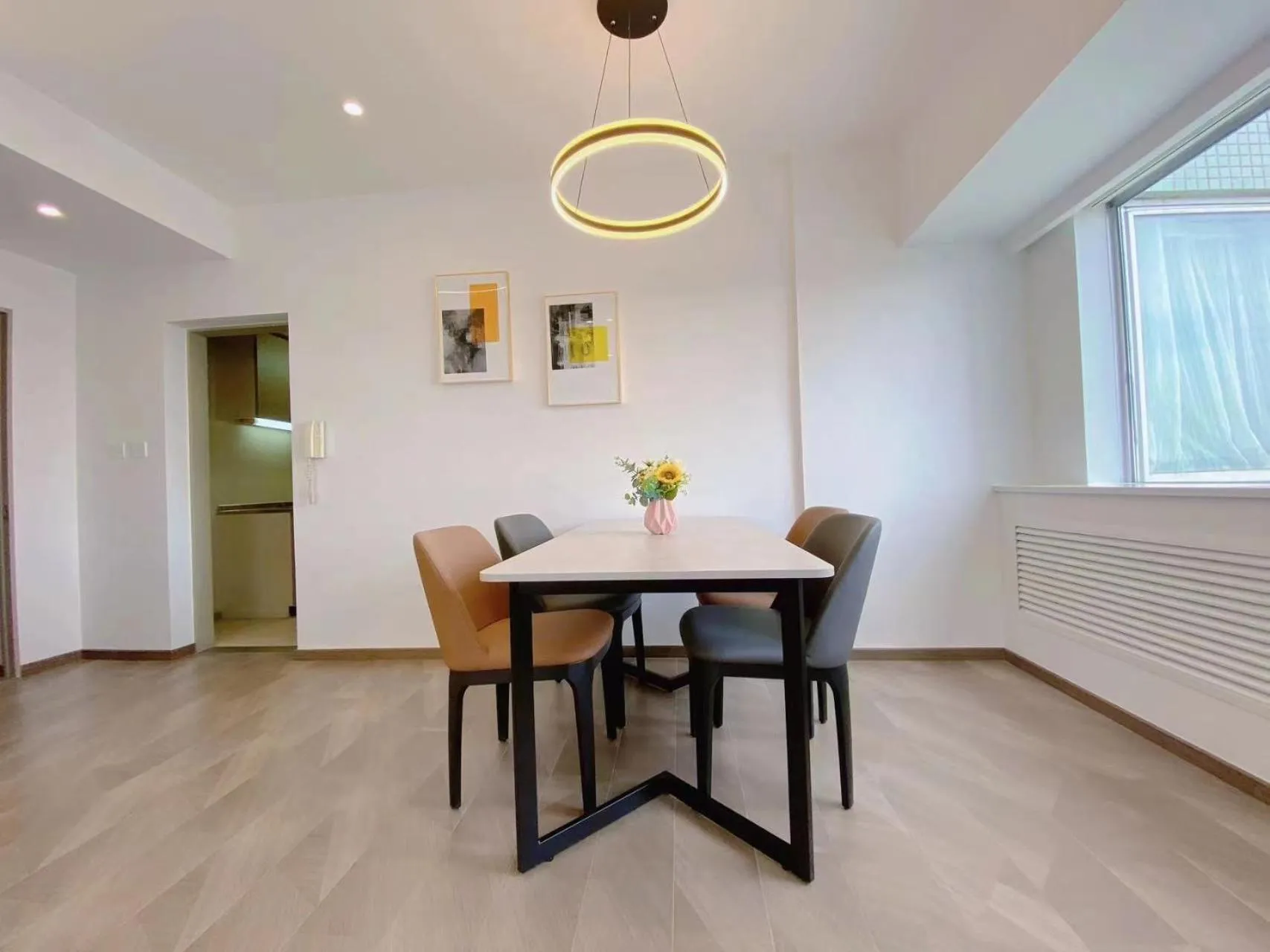 Dining area in Beijing Jiuxian Apartment