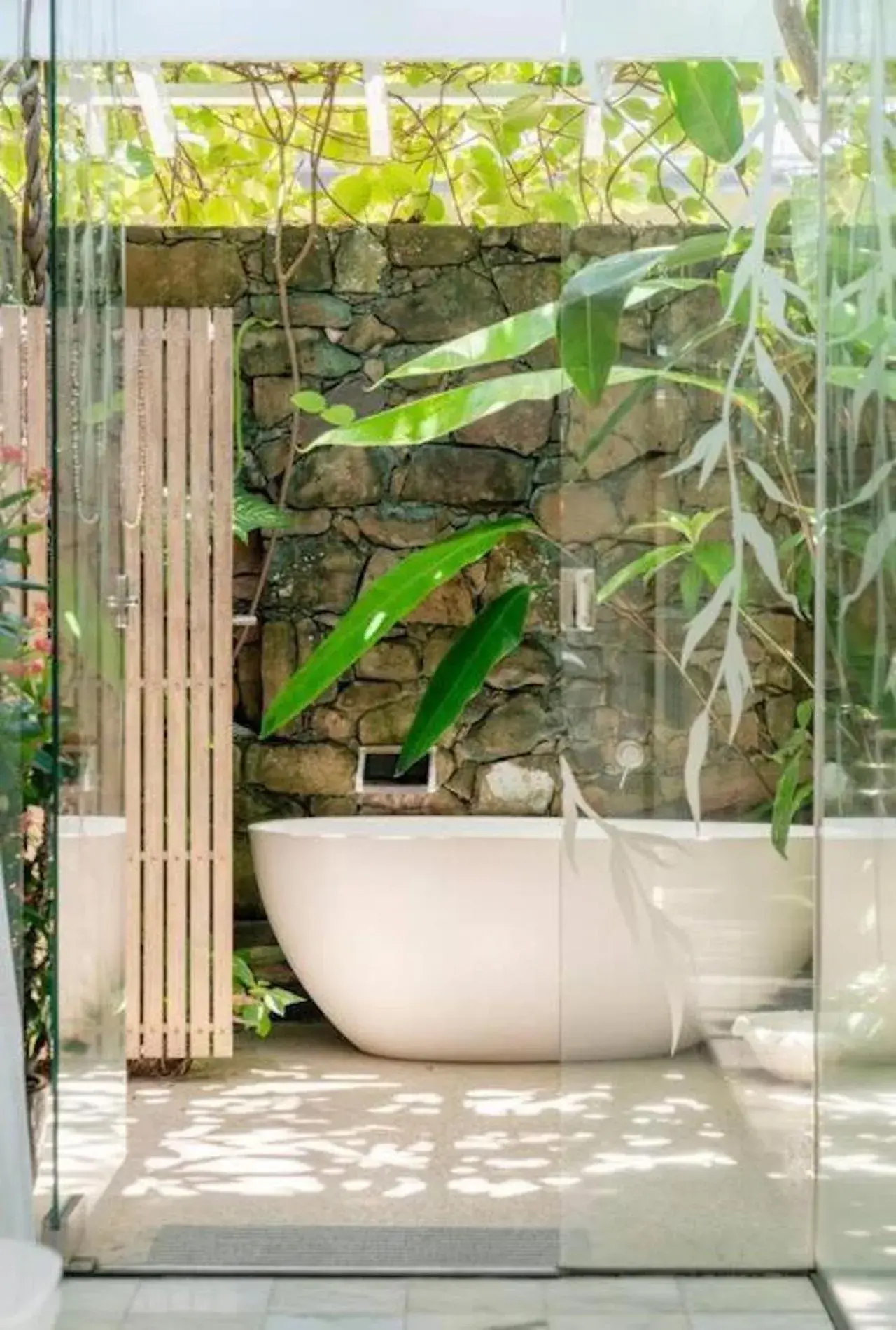Open Air Bath in Buhwi Bira Byron Bay - Studio Open Air Bath in Buhwi Bira Byron Bay - Studio