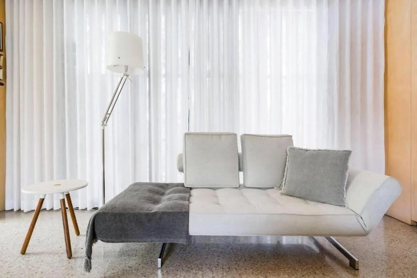 Living room in Buhwi Bira Byron Bay - Studio