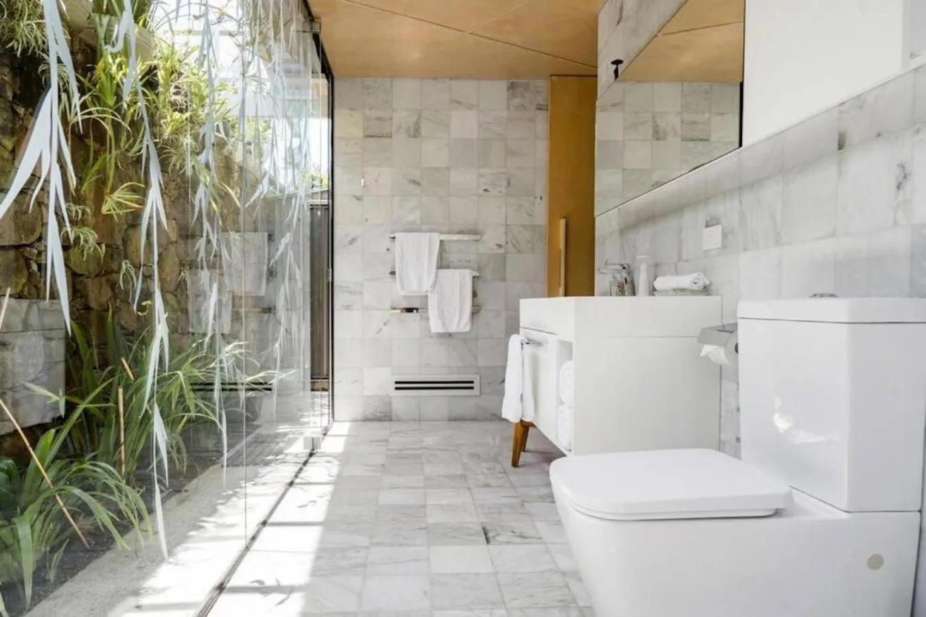 Bathroom in Buhwi Bira Byron Bay - Studio