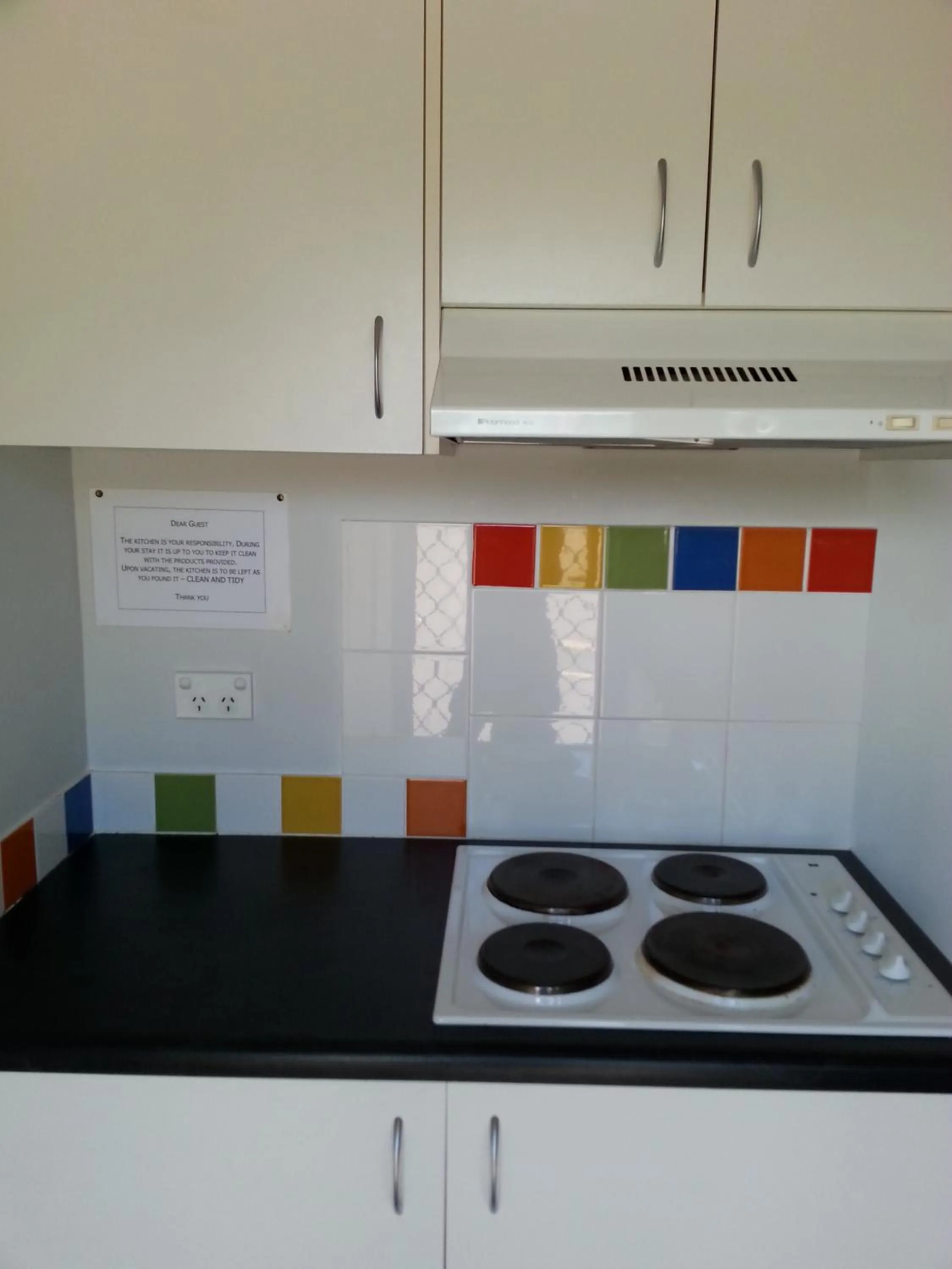 Kitchen or kitchenette in Bargo Motor Inn