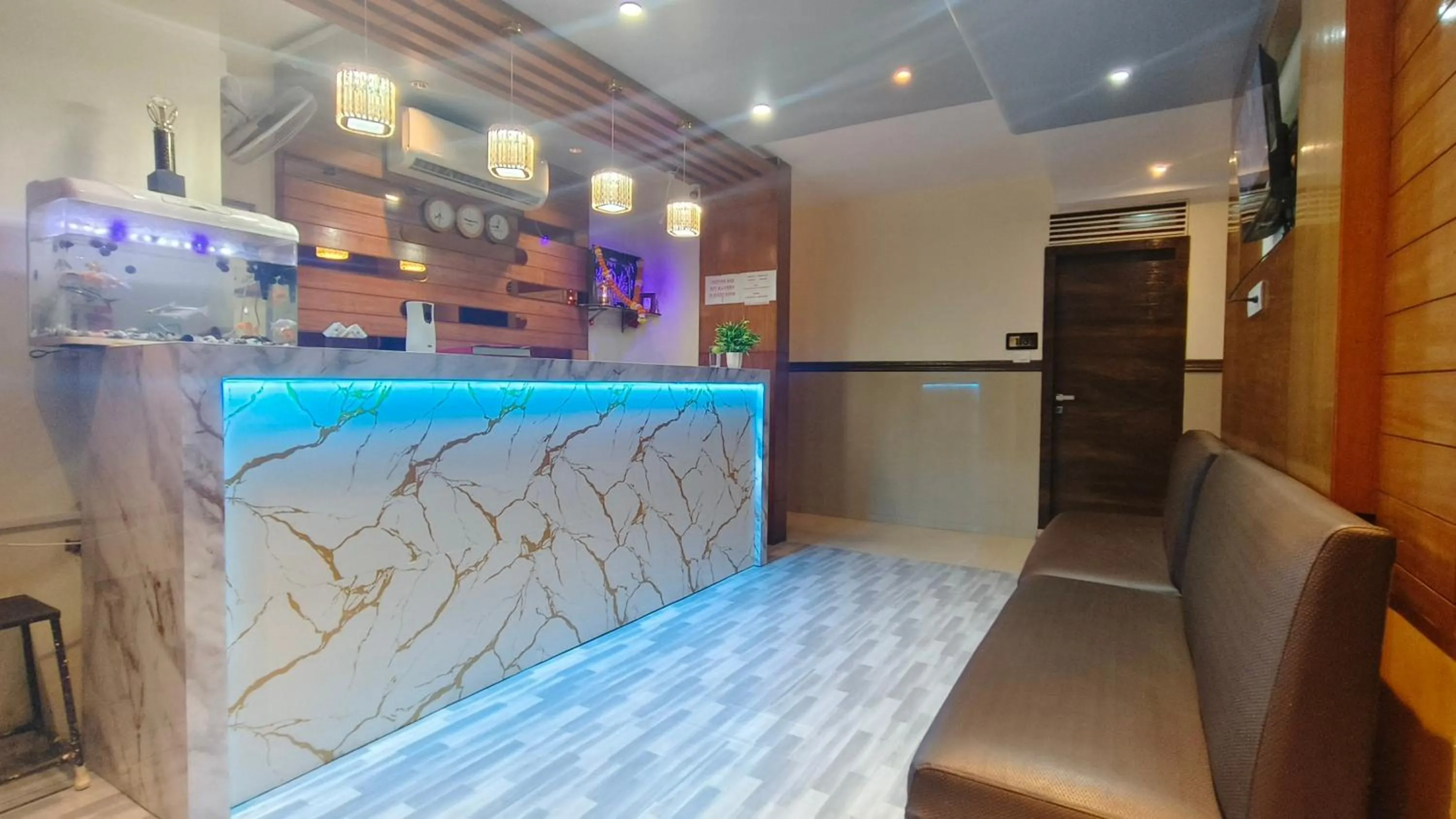 Hotel Ashraya International