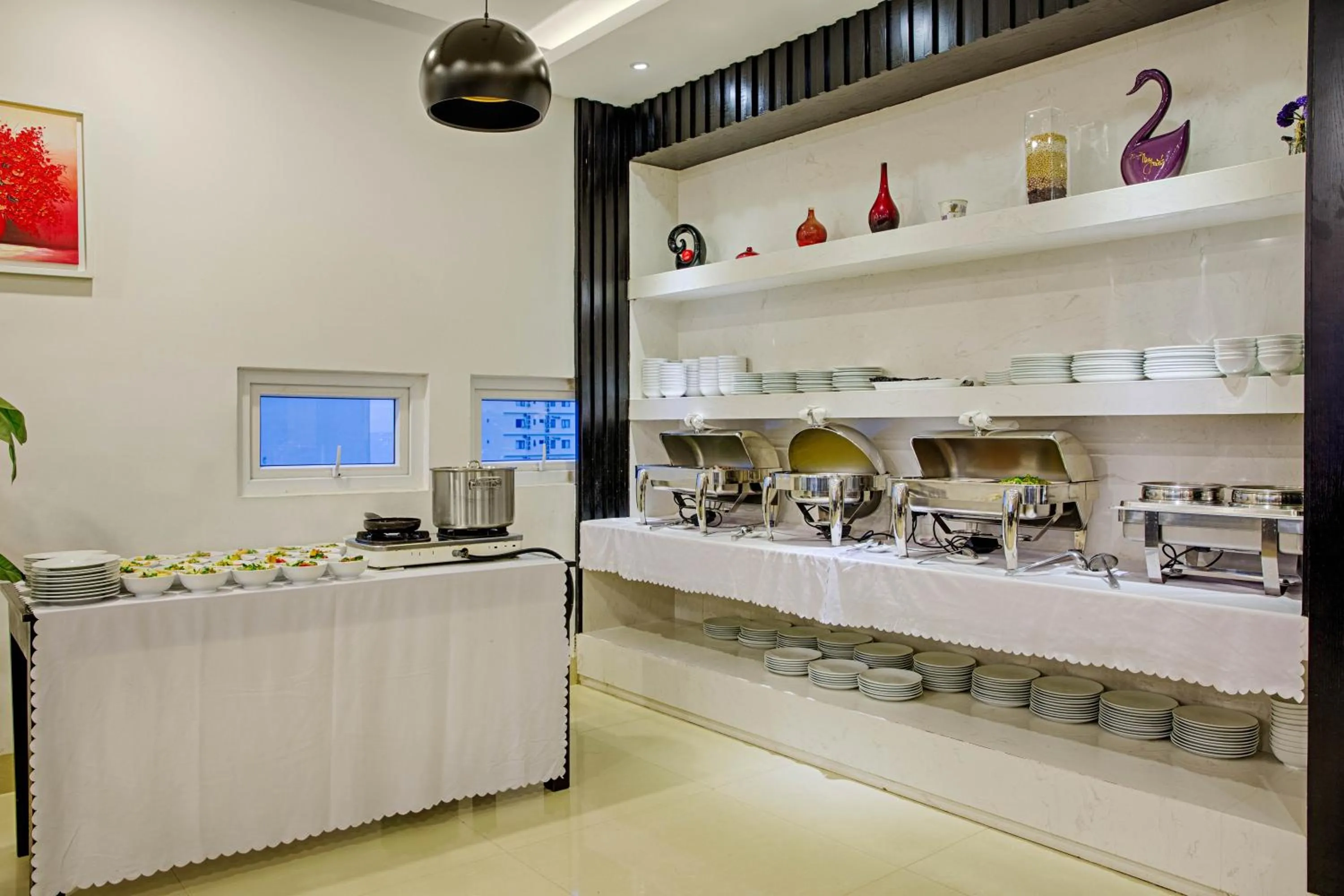 Restaurant/places to eat in Golden Star Hotel by THG