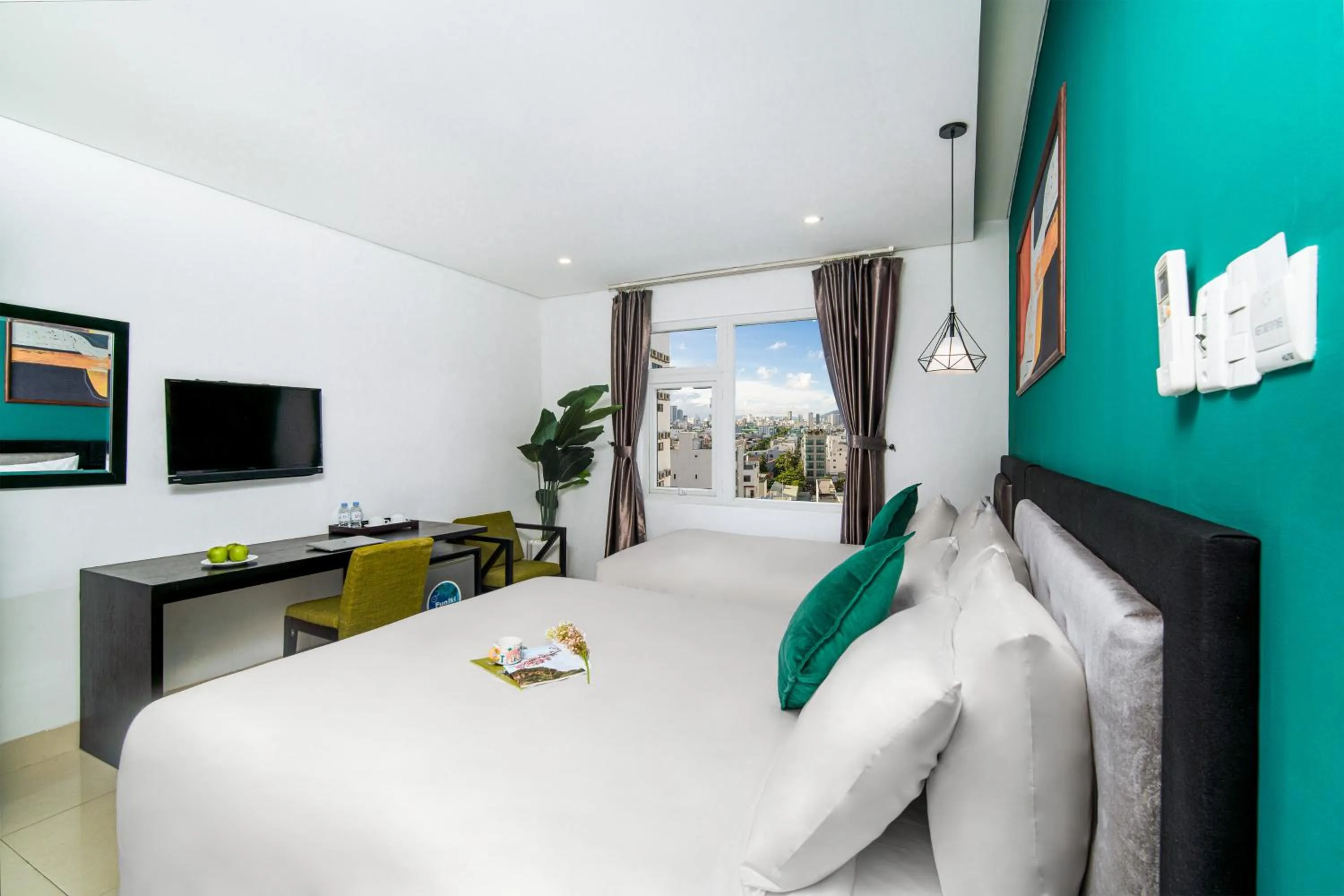 Communal lounge/ TV room, Bed in Golden Star Hotel by THG