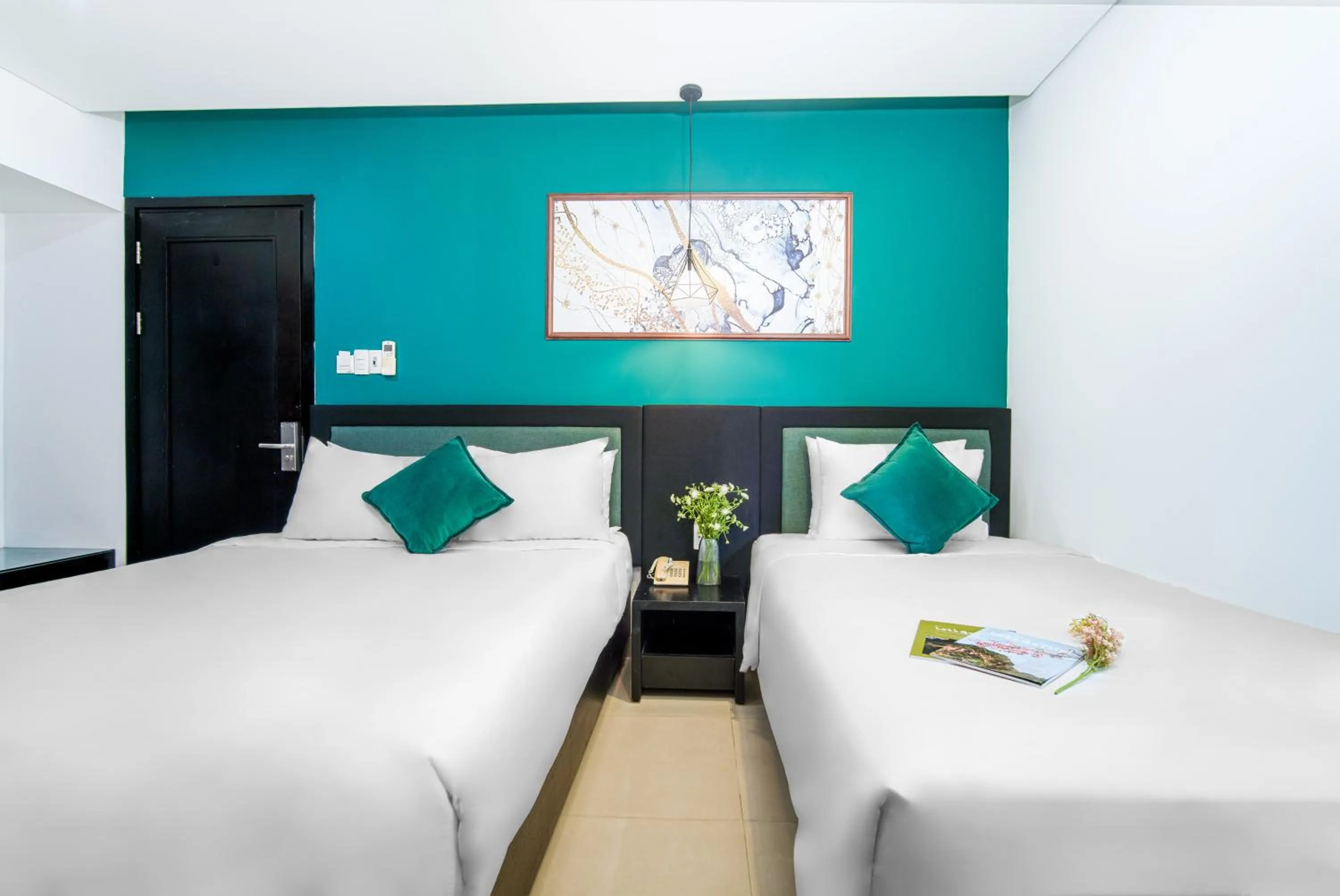 Bed in Golden Star Hotel by THG