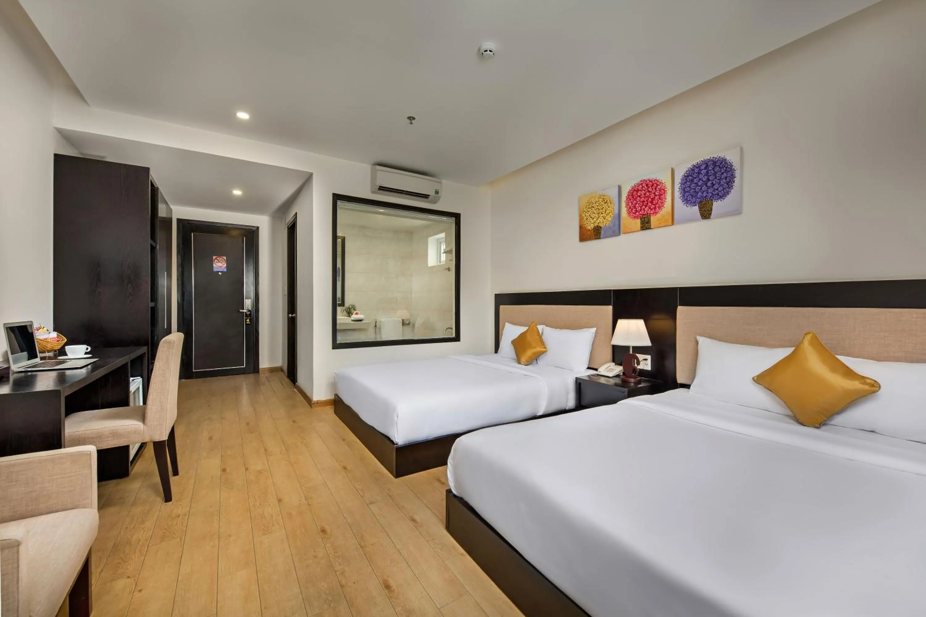 Communal lounge/ TV room, Bed in Golden Star Hotel by THG