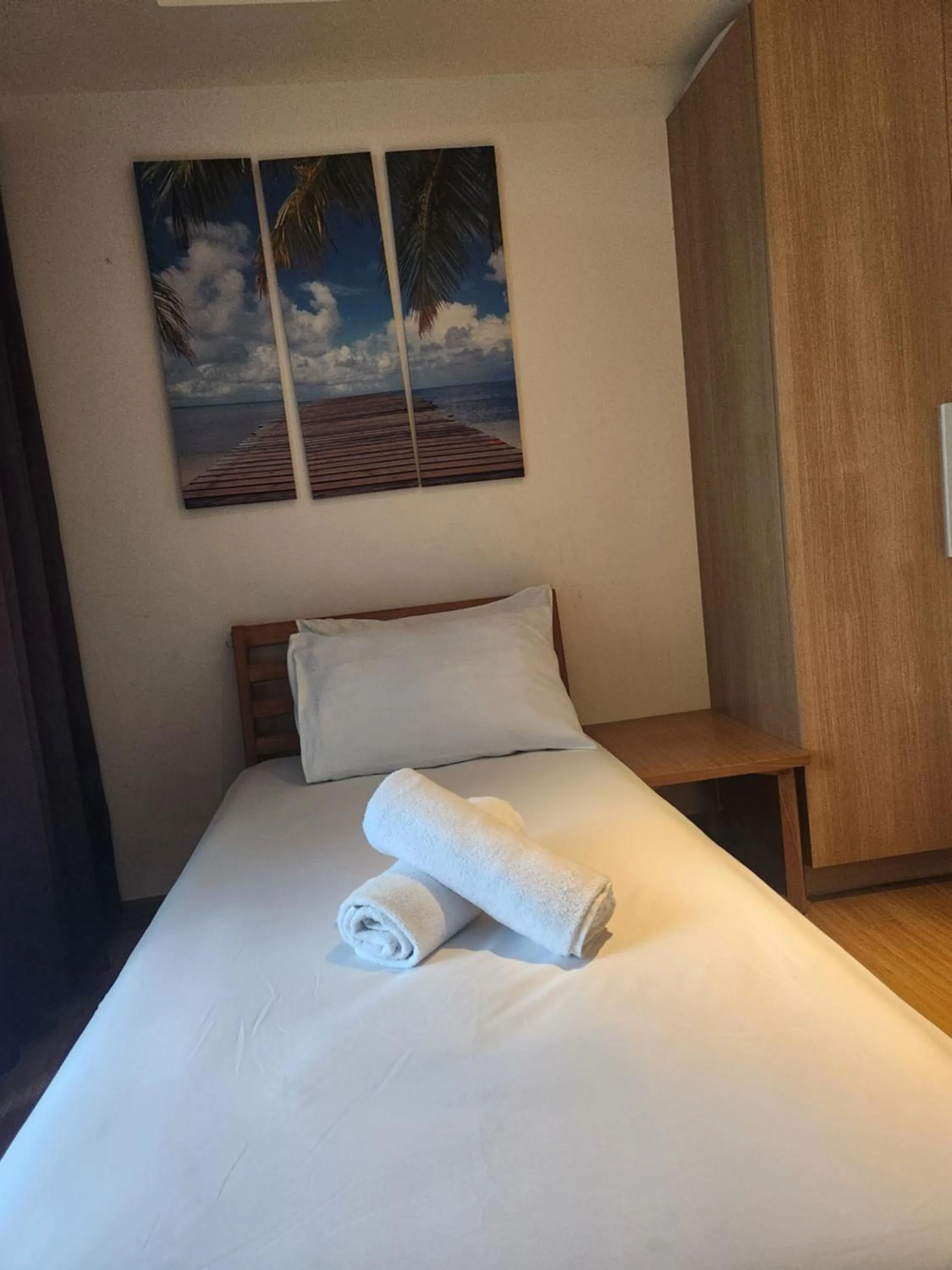 Bed in Azure Staycation Philippines by AMRS Near Manila International Airport