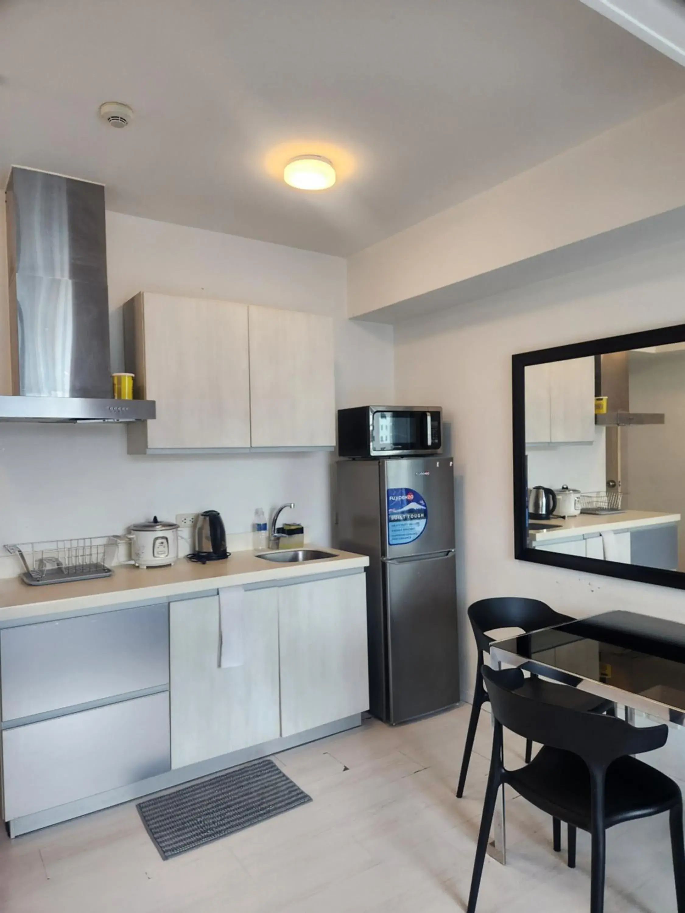One-Bedroom Apartment with Sea View in Azure Staycation Philippines by AMRS Near Manila International Airport One-Bedroom Apartment with Sea View in Azure Staycation Philippines by AMRS Near Manila International Airport