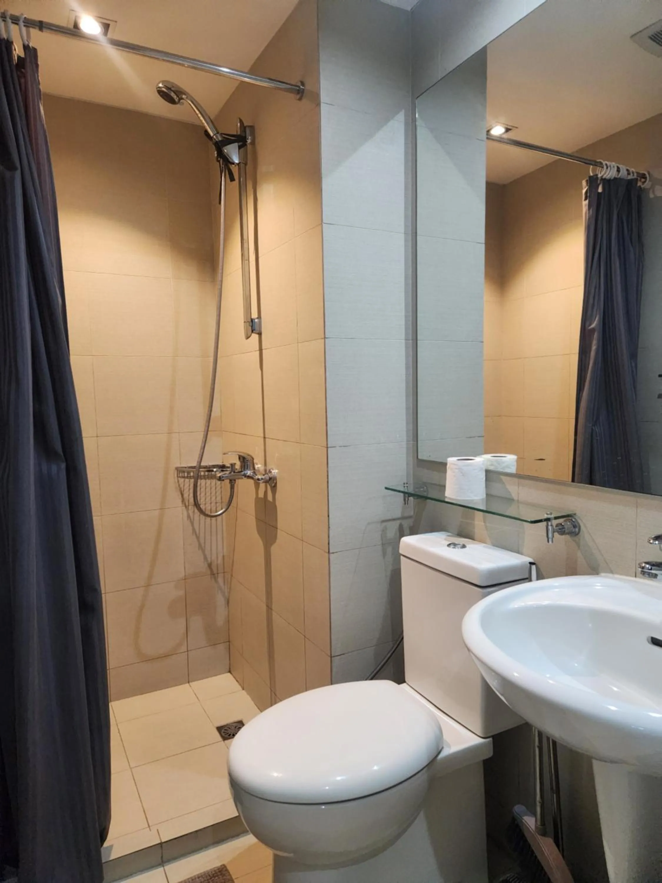 Bathroom in Azure Staycation Philippines by AMRS Near Manila International Airport