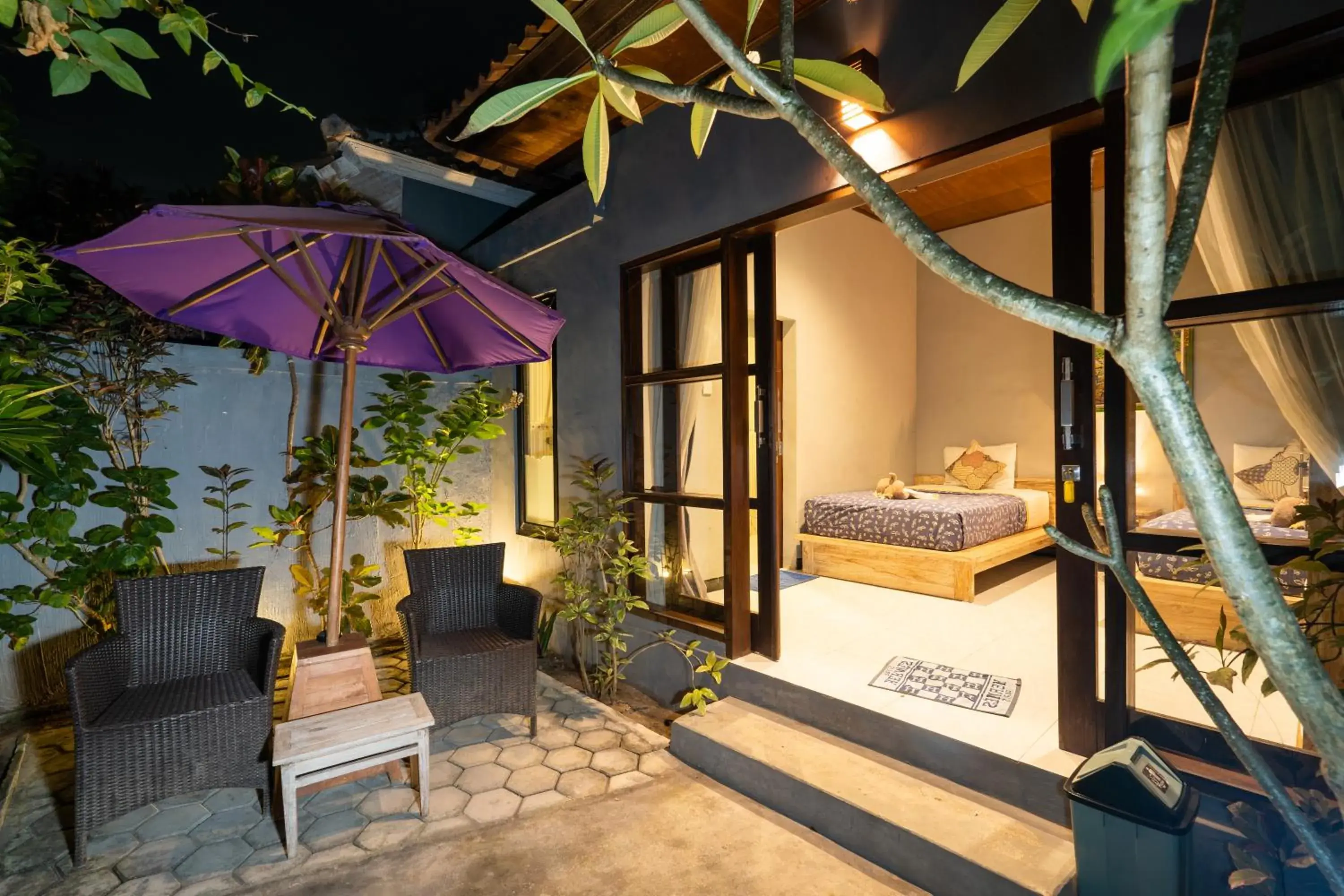 Facade/entrance in Kawans Inn Lembongan Facade/entrance in Kawans Inn Lembongan