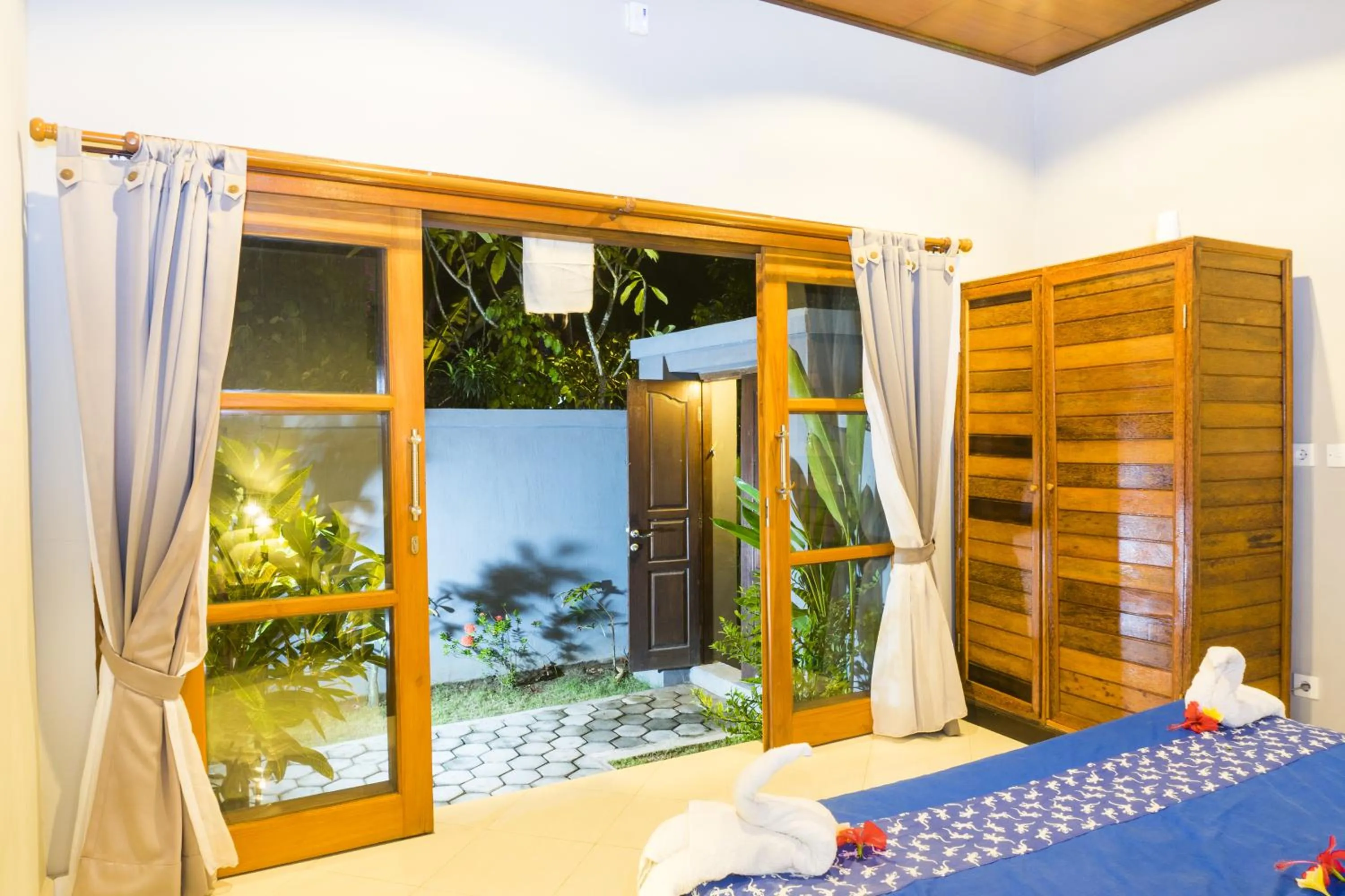 Property building in Kawans Inn Lembongan