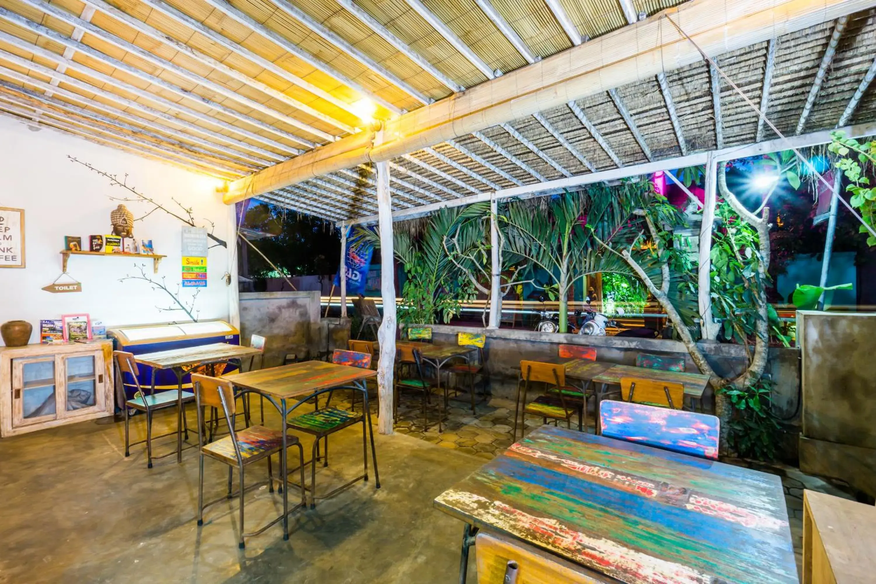 Restaurant/places to eat in Kawans Inn Lembongan Restaurant/places to eat in Kawans Inn Lembongan