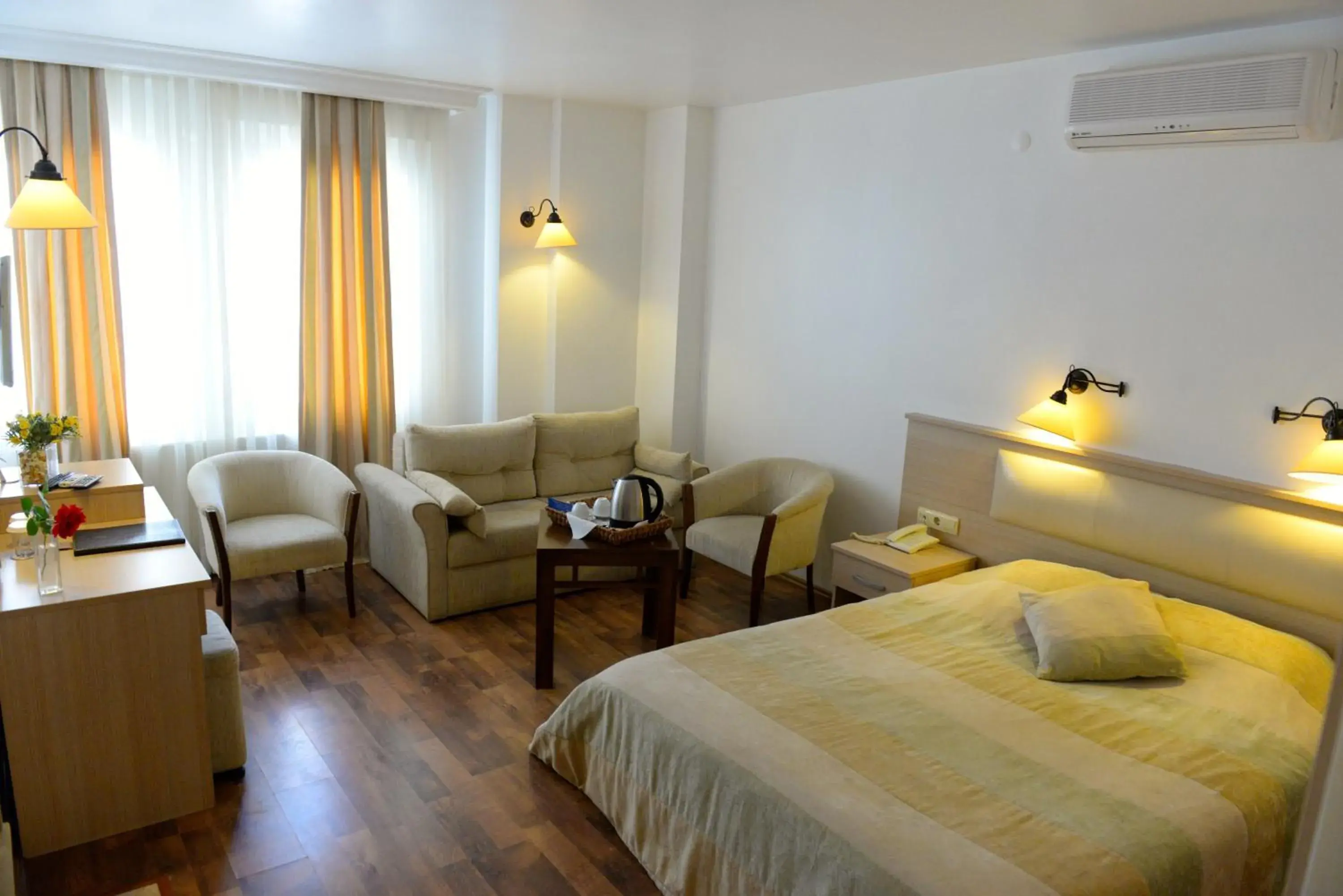 Standard Double Room in Bay Nihat Otel Lale Standard Double Room in Bay Nihat Otel Lale