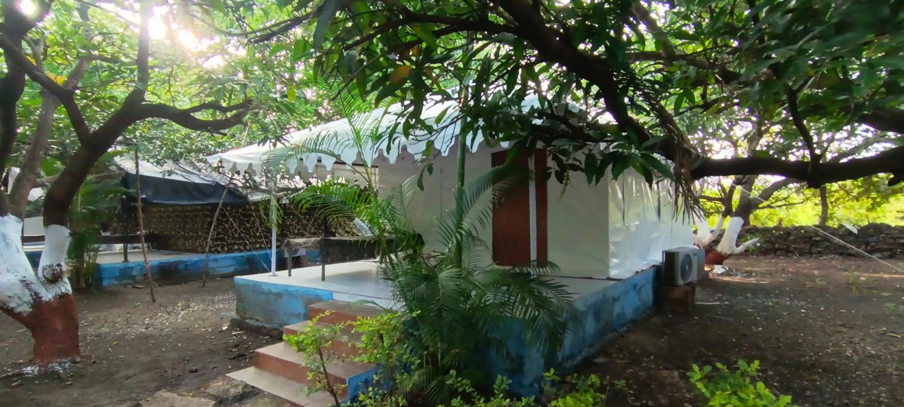 Facade/entrance in Gir County Resort