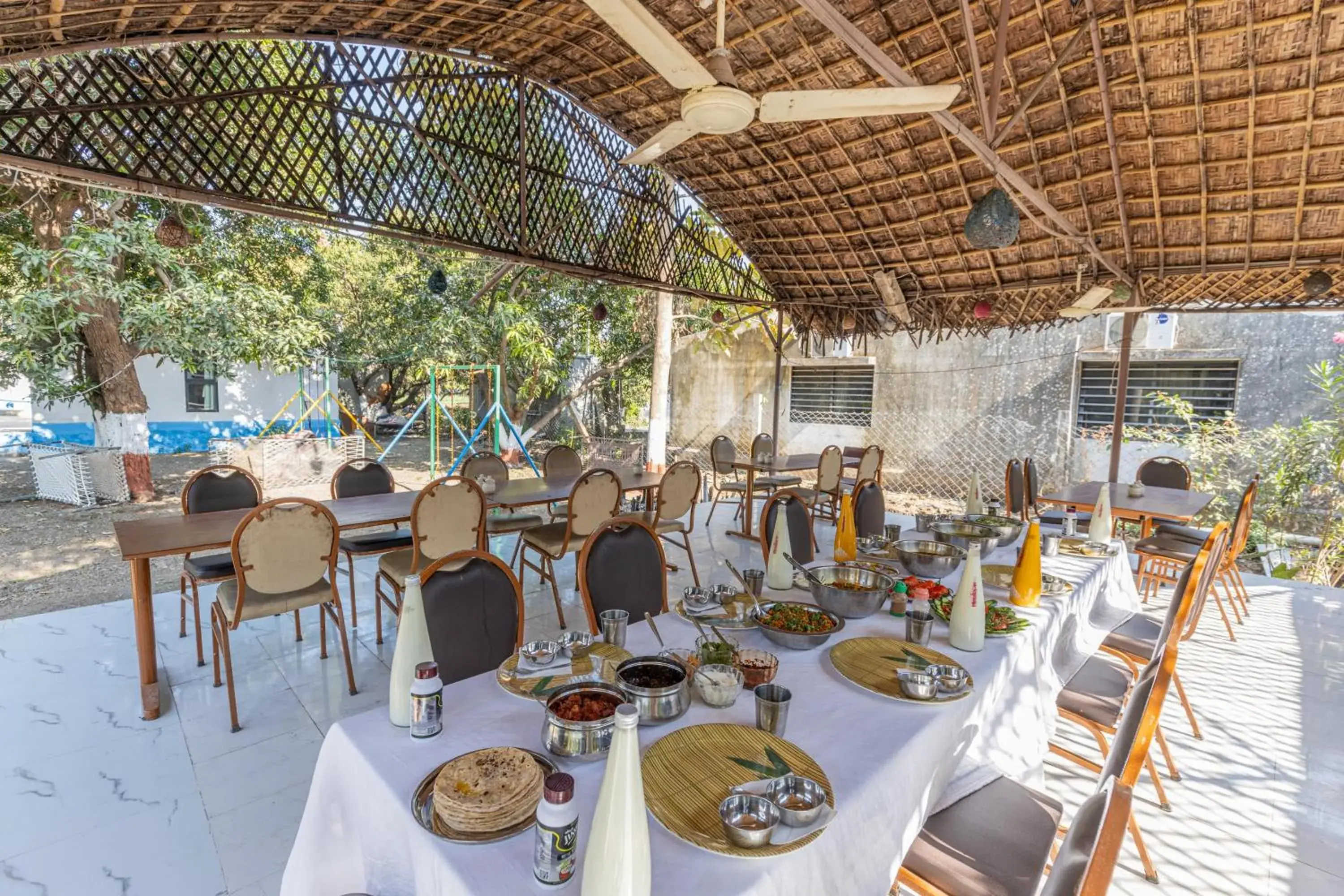 Restaurant/places to eat in Gir County Resort Restaurant/places to eat in Gir County Resort
