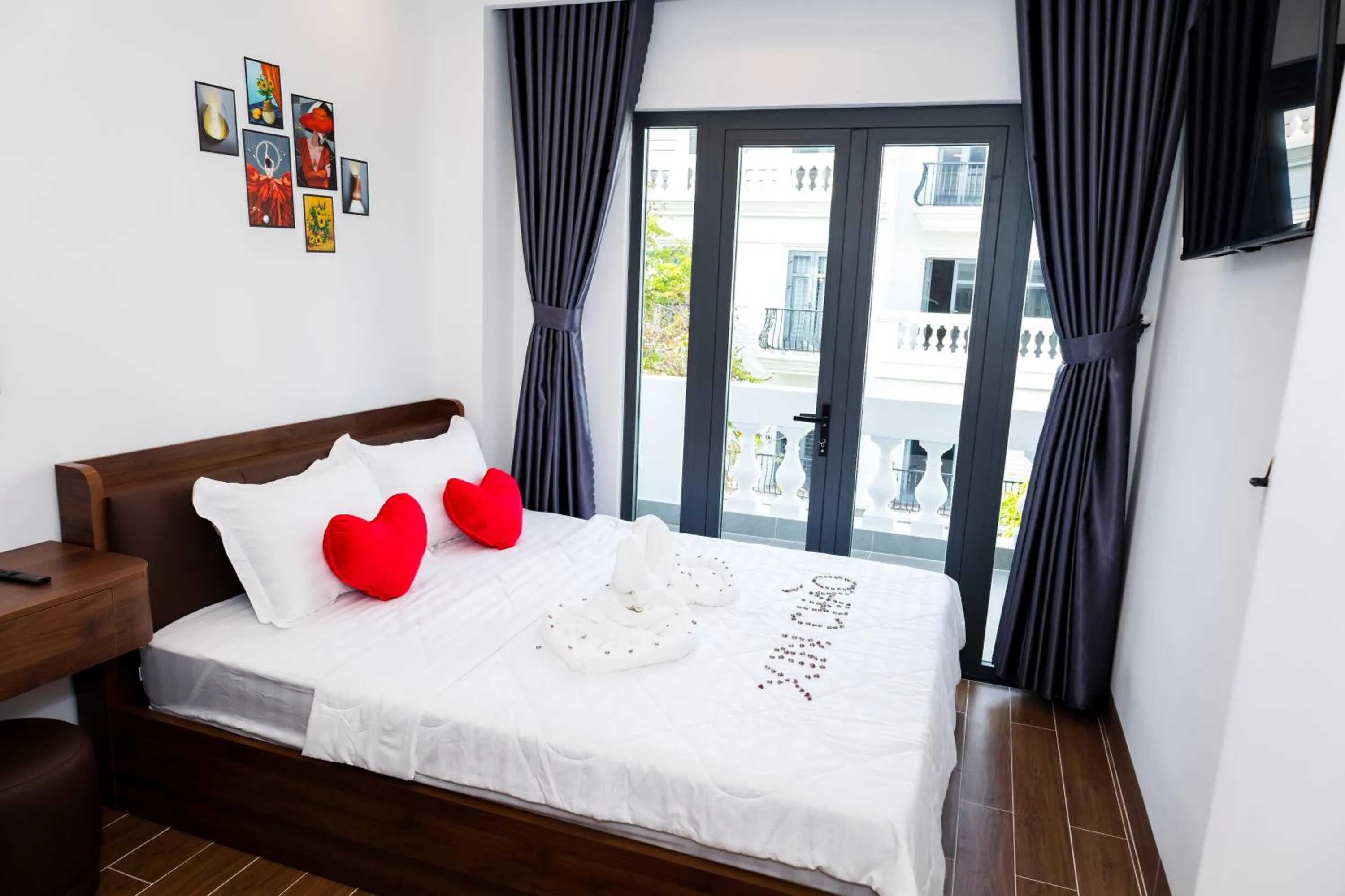 Bed in Suka Hotel