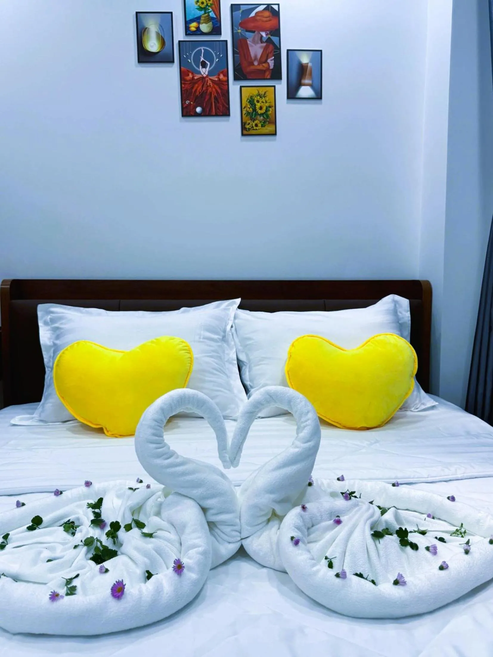 Bed in Suka Hotel