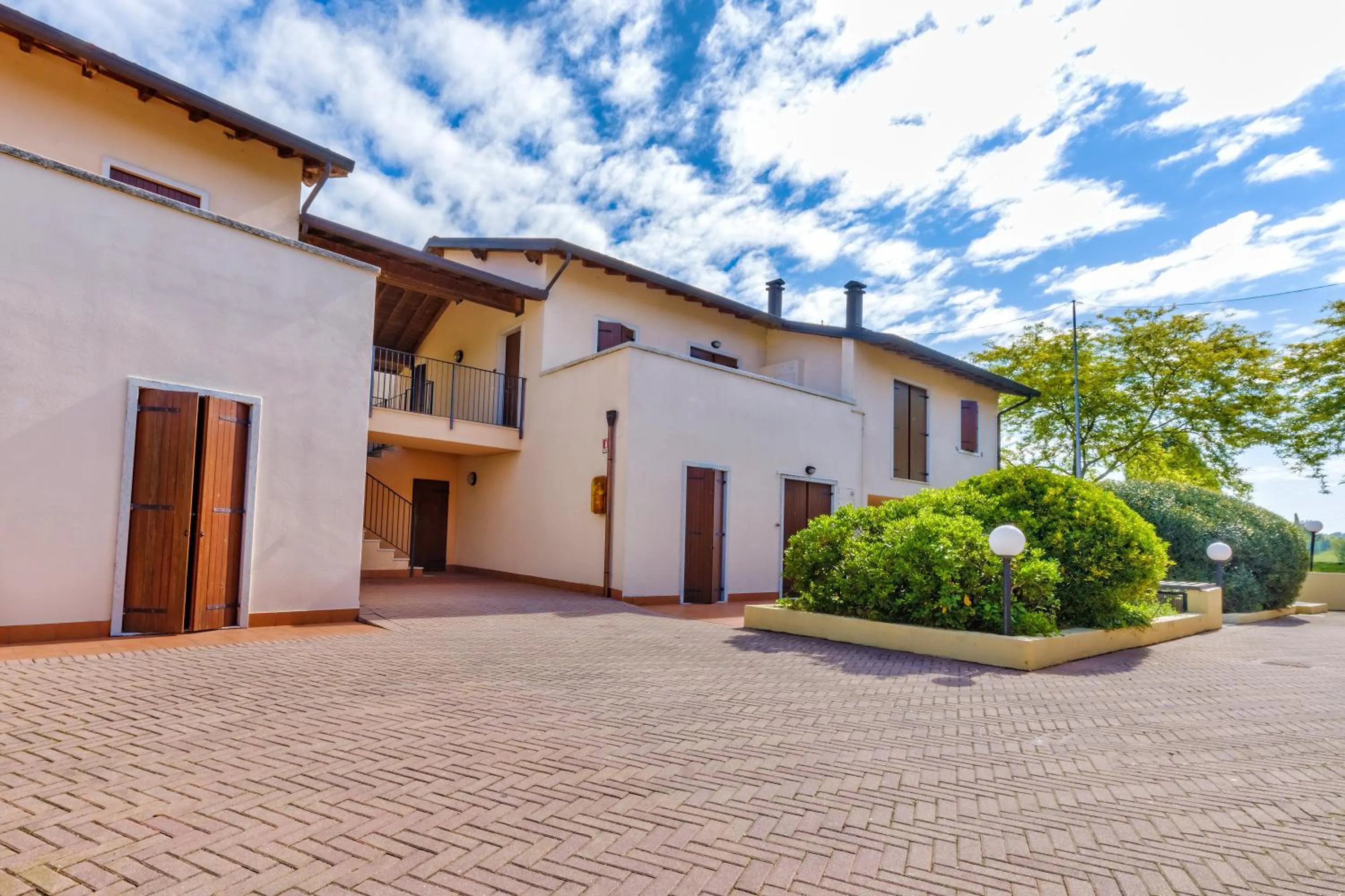 Property building in Golf Residenza