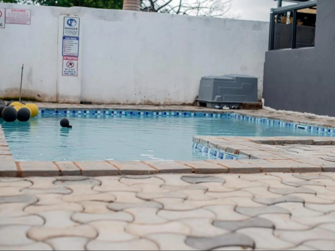 Swimming pool in Silalise Lodge