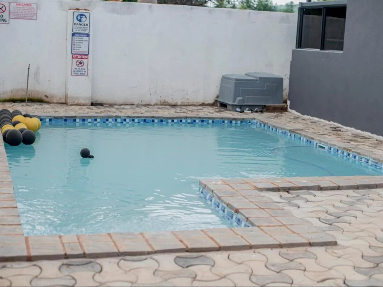 Swimming pool in Silalise Lodge