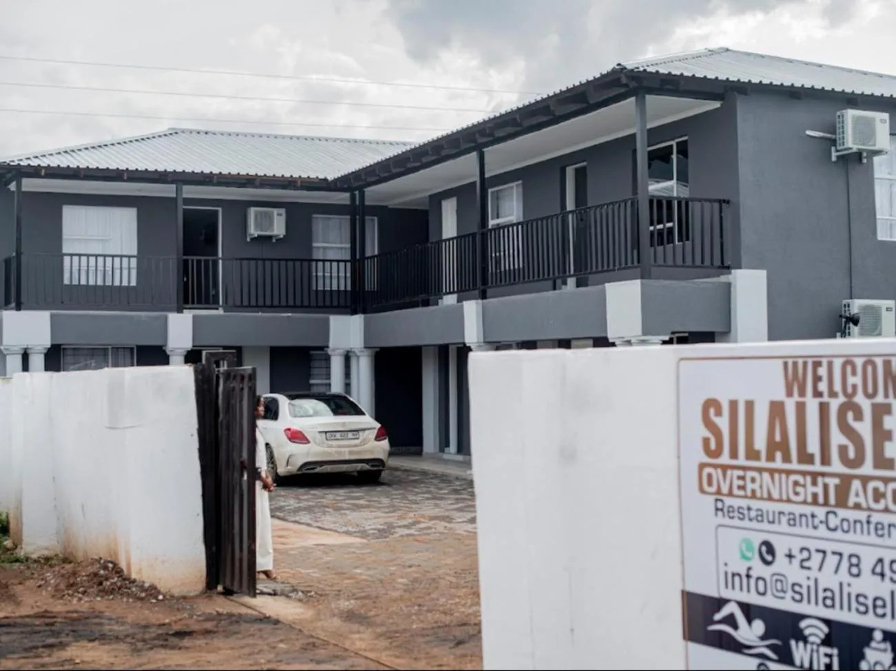 Facade/entrance in Silalise Lodge