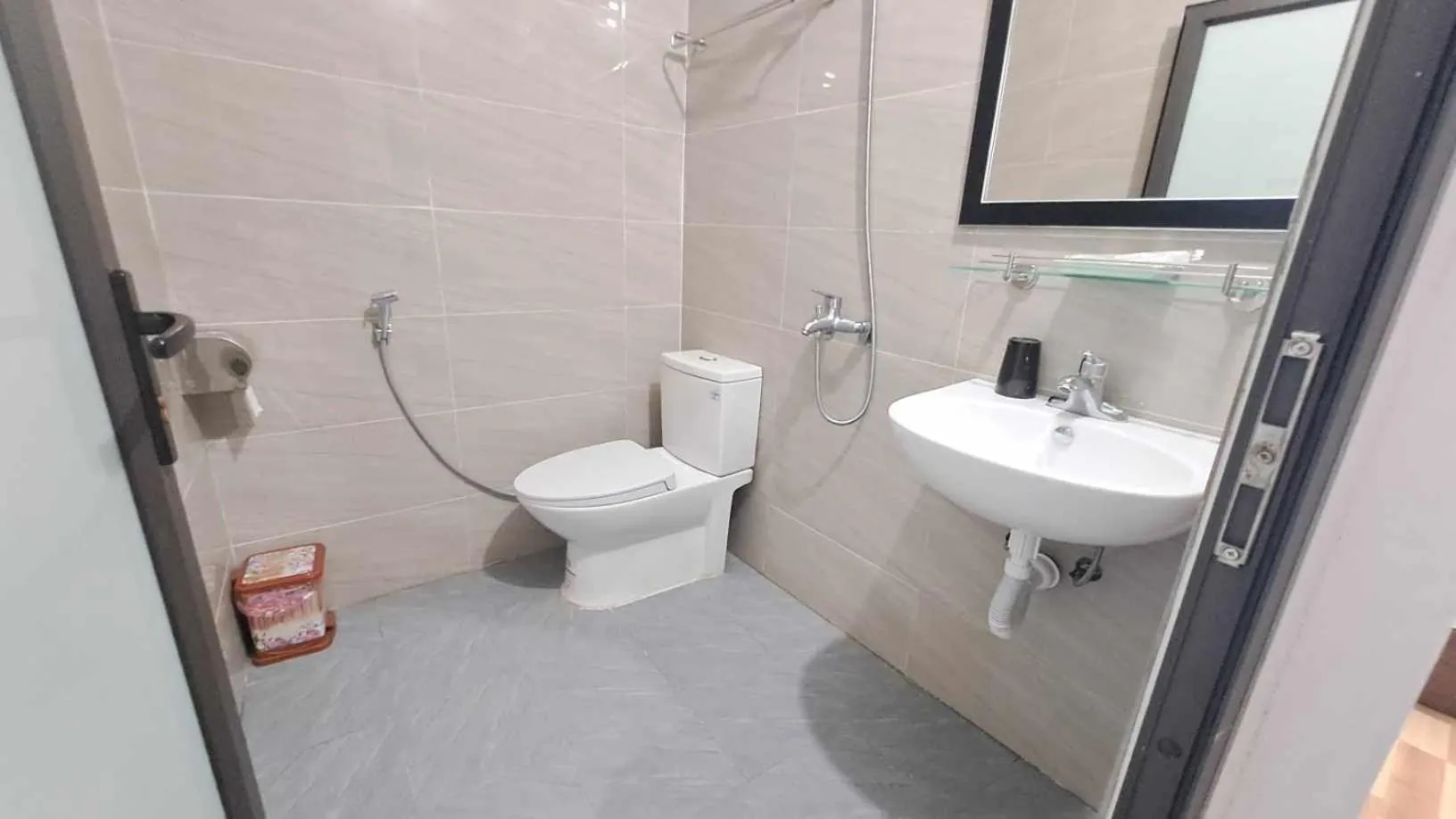 Shower in Family Transit Hotel