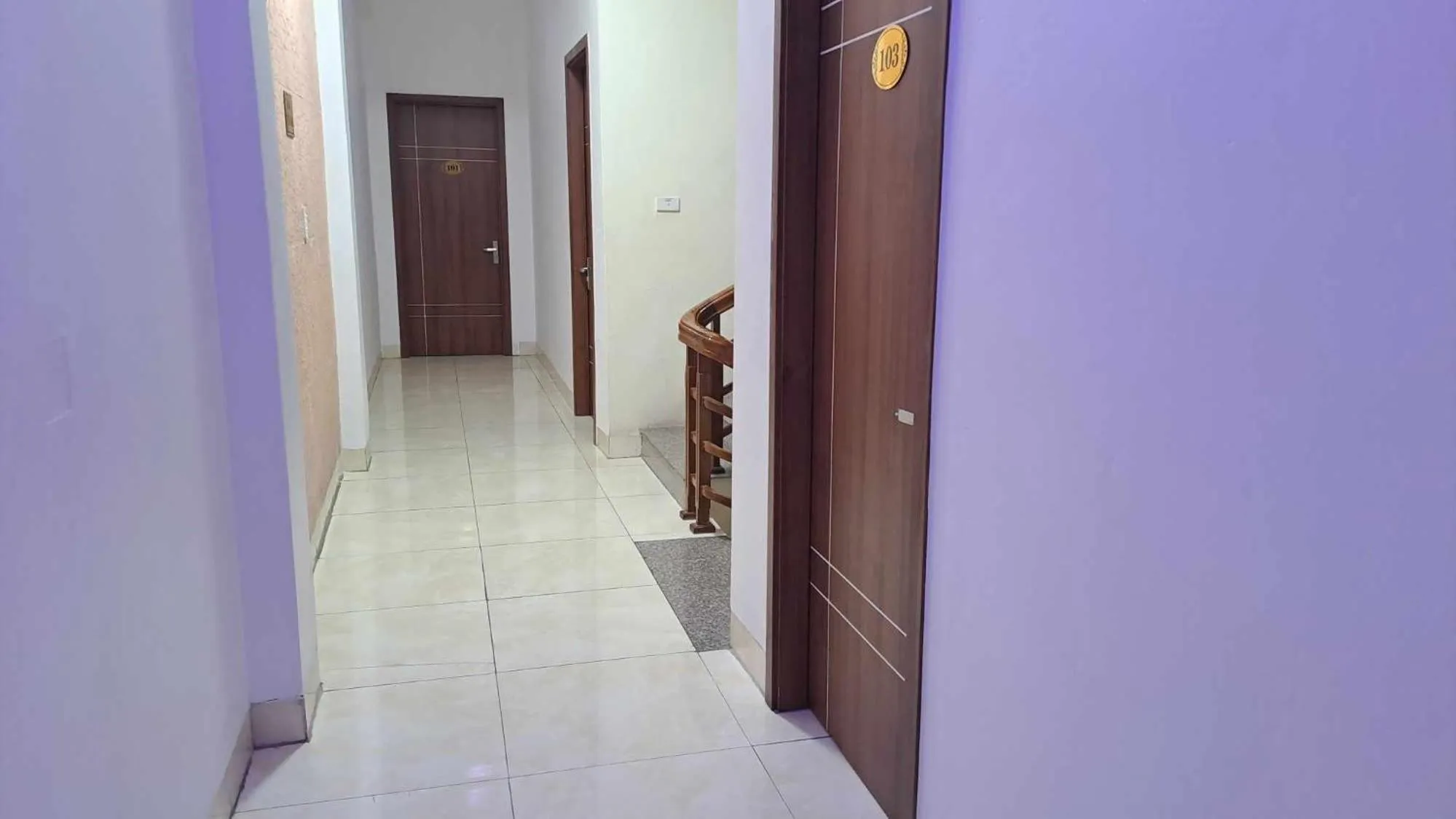 Family Transit Hotel