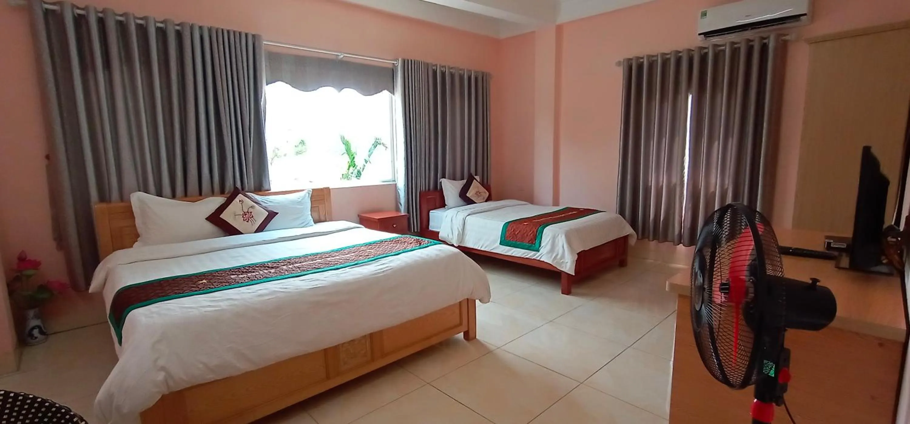 Bed in Family Transit Hotel