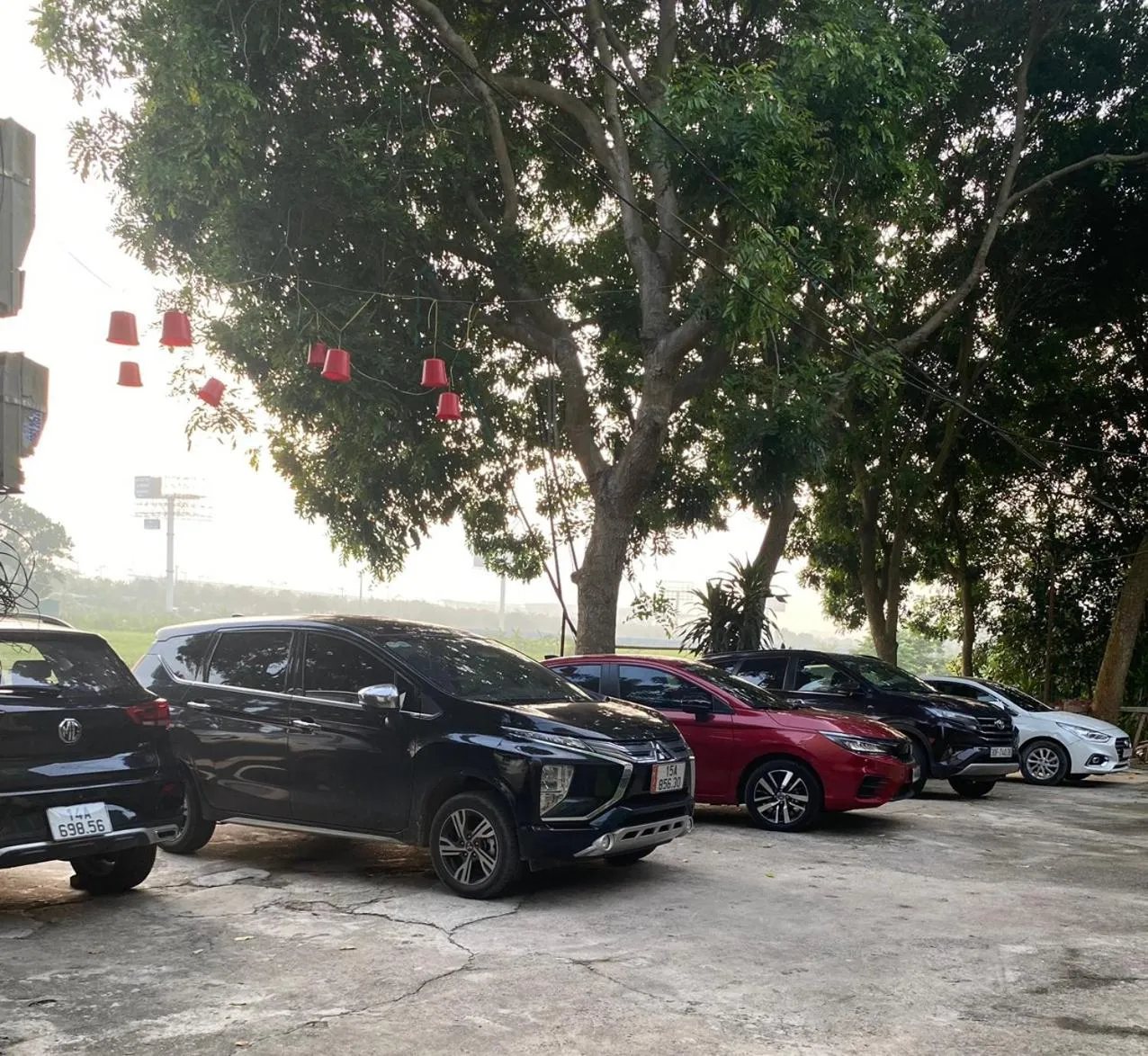 Parking in Family Transit Hotel