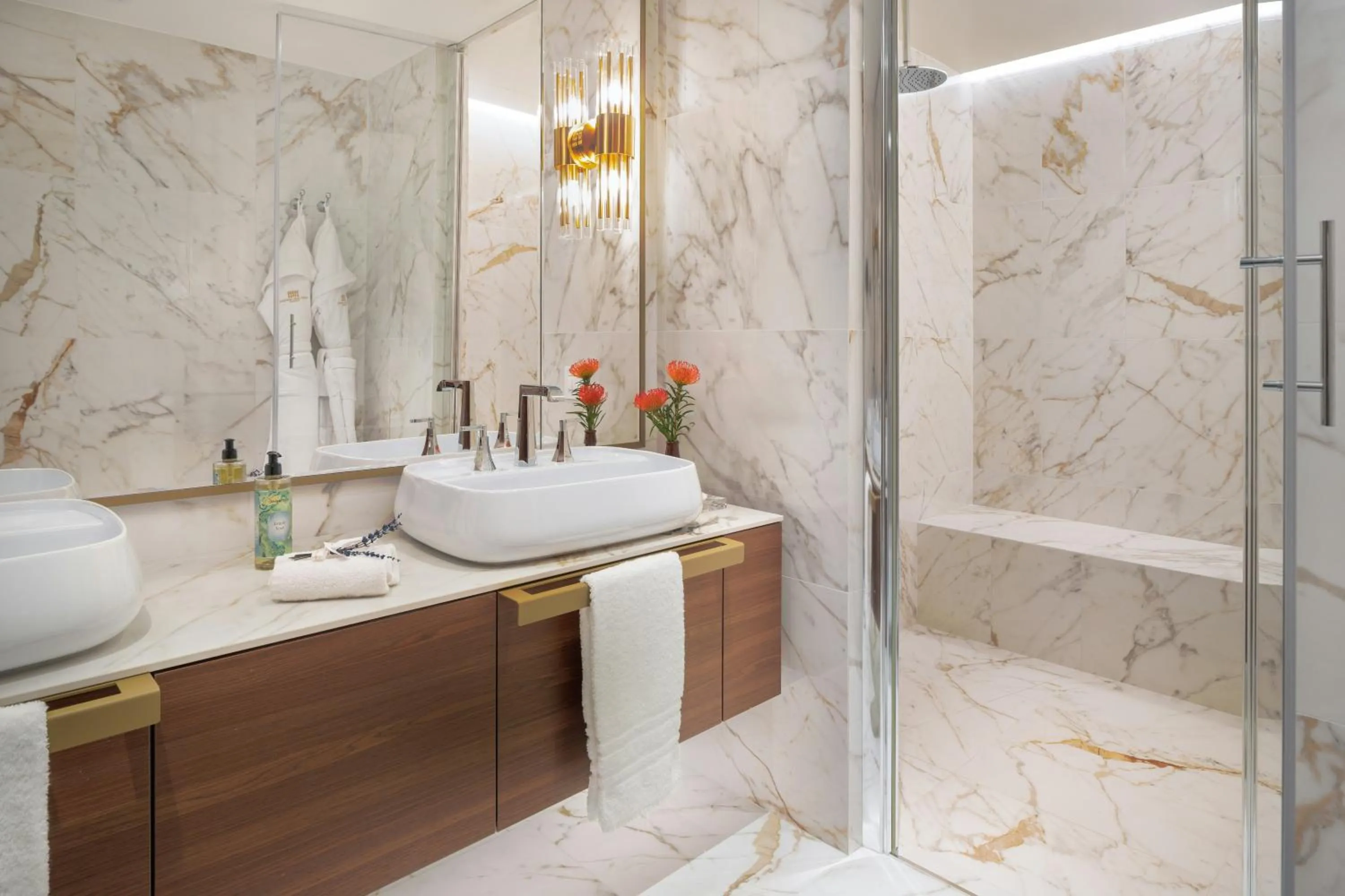 Bathroom in Teatro Luxury Apartments Firenze - Starhotels Collezione