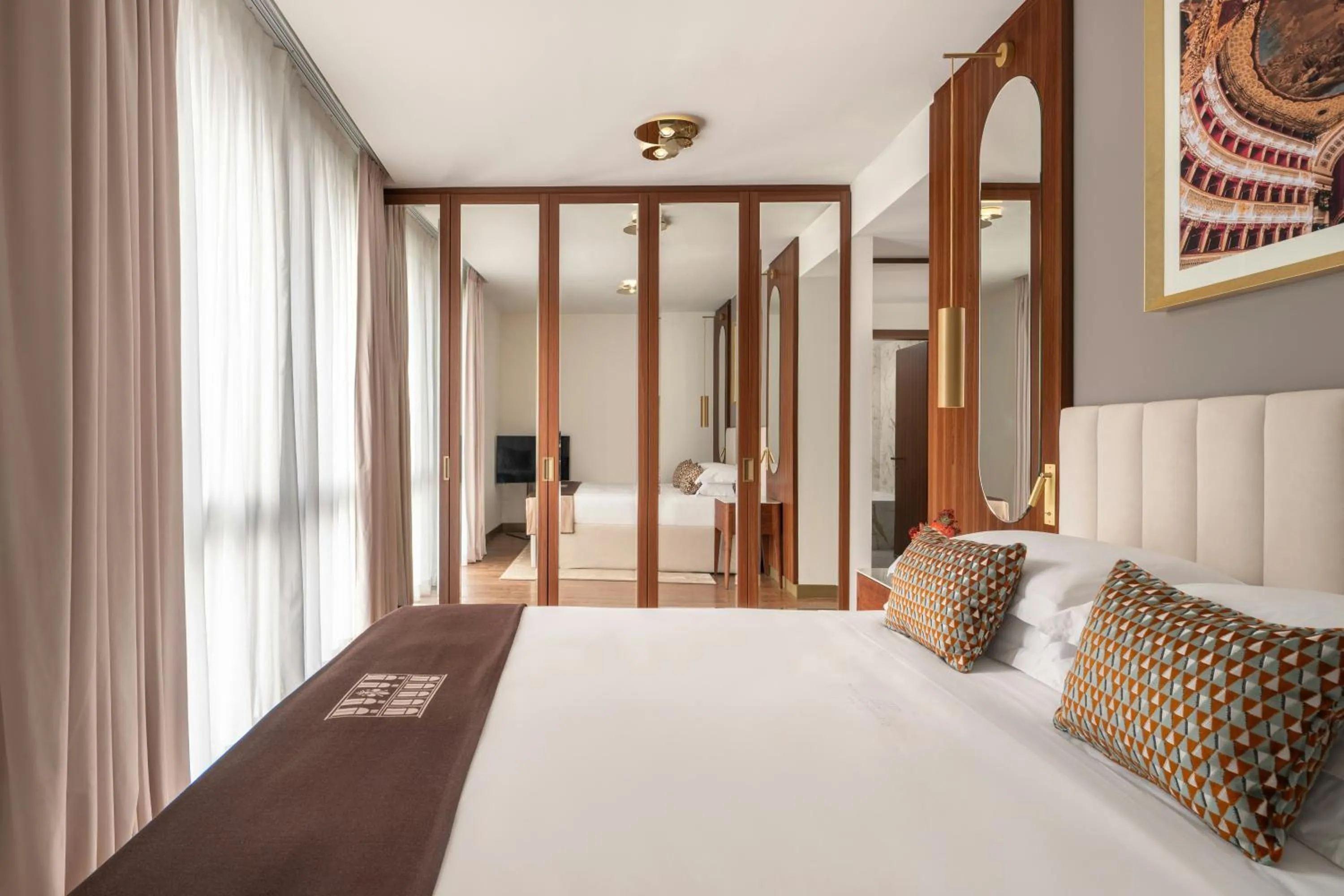 Photo of the whole room, Bed in Teatro Luxury Apartments Firenze - Starhotels Collezione