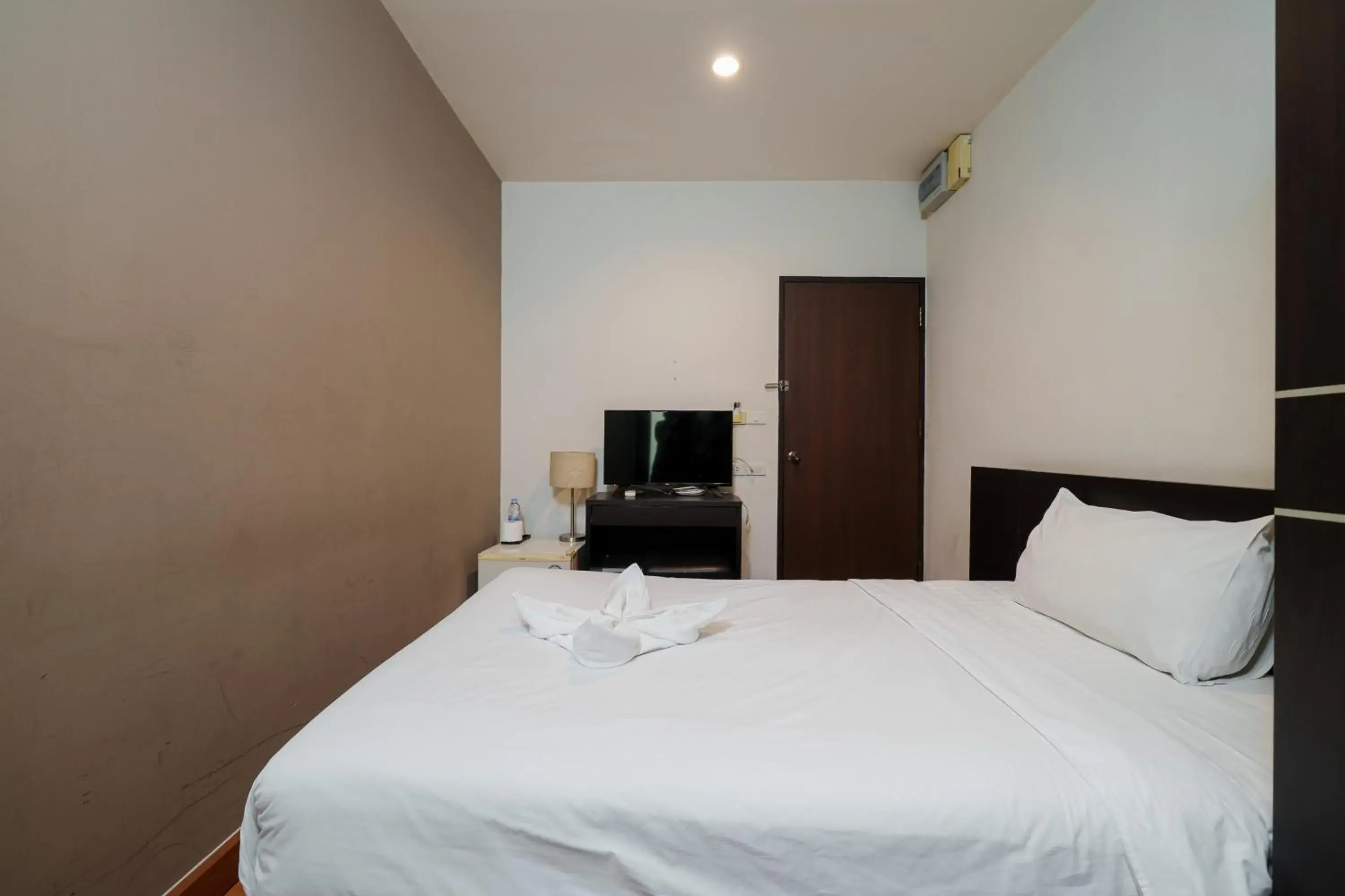 Deluxe Single Room - single occupancy in Collection O Khaosan Park Deluxe Single Room - single occupancy in Collection O Khaosan Park