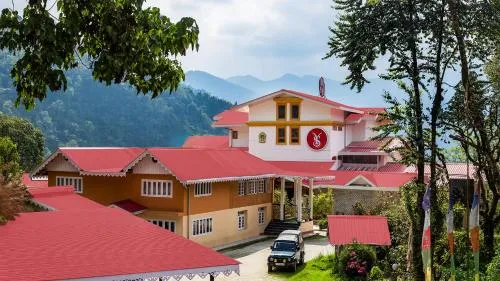 Yashshree Pelling Chekhim Retreat