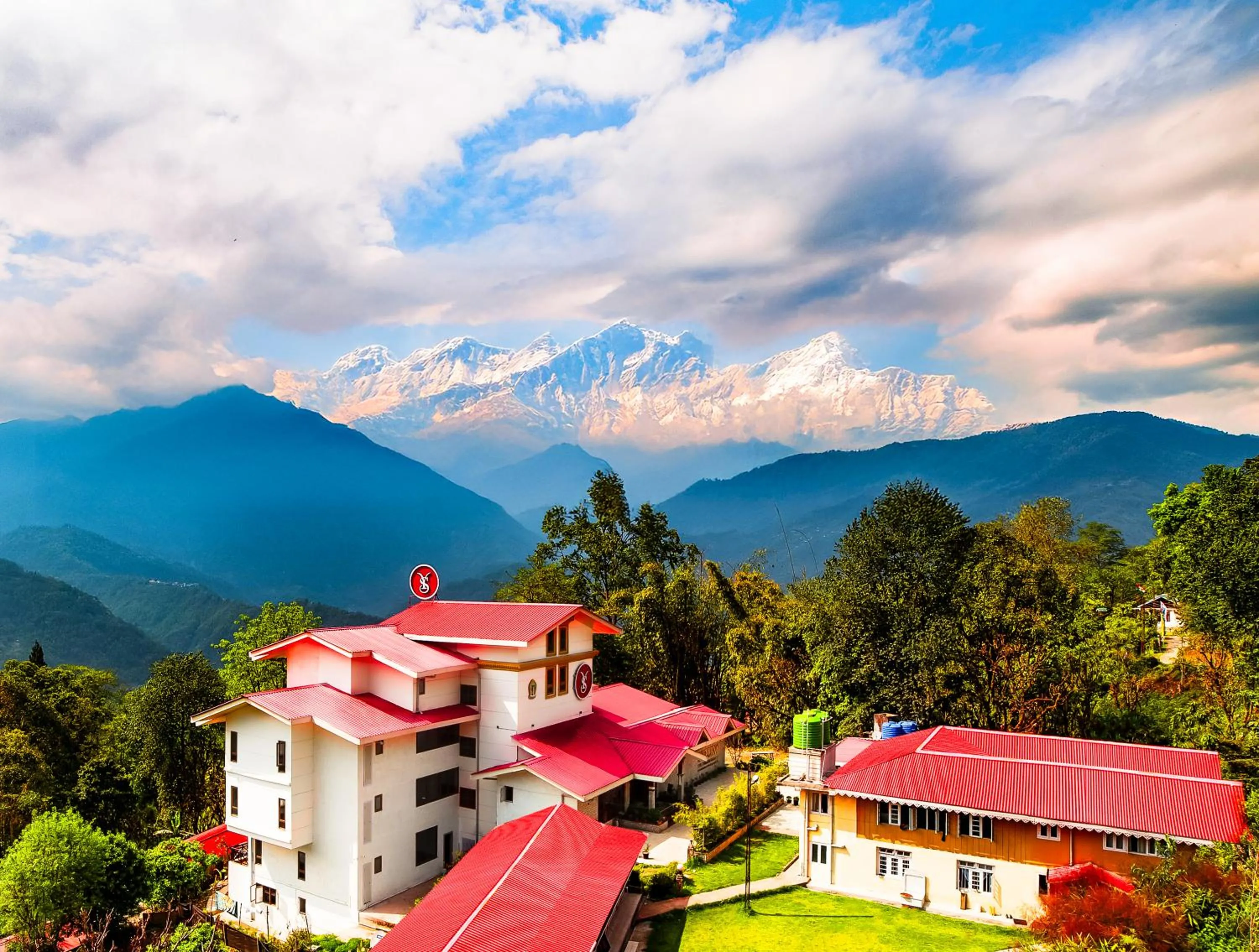Property building in Yashshree Pelling Chekhim Retreat