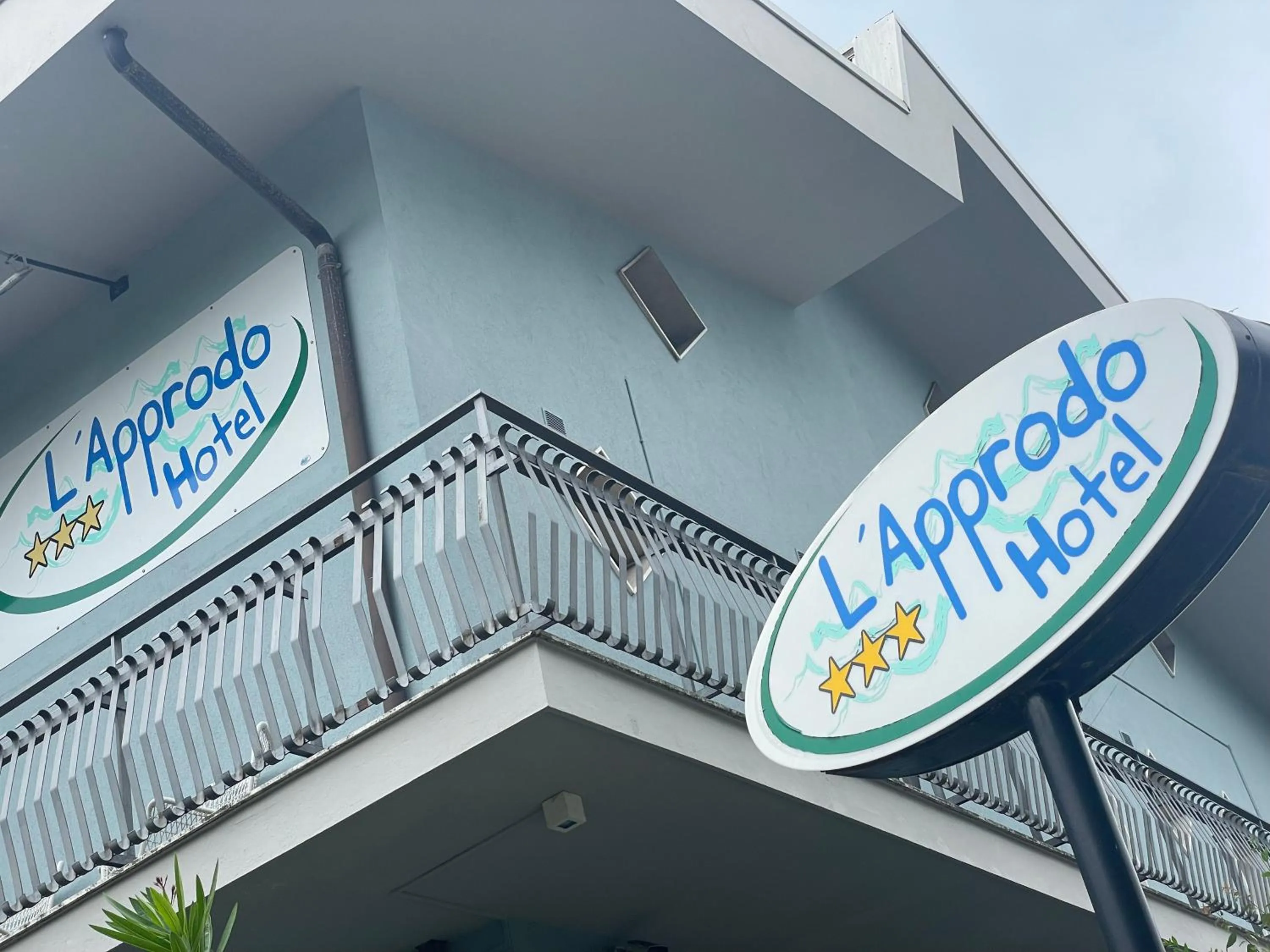 Property logo or sign in Hotel L'Approdo