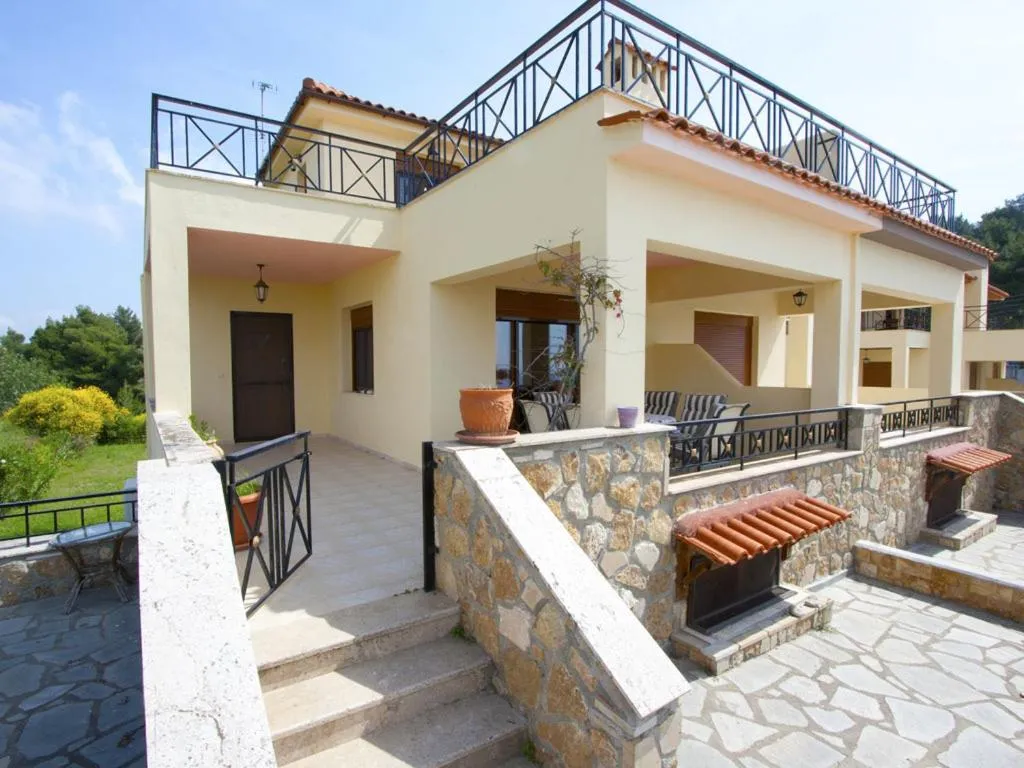 Property building in Sea View House