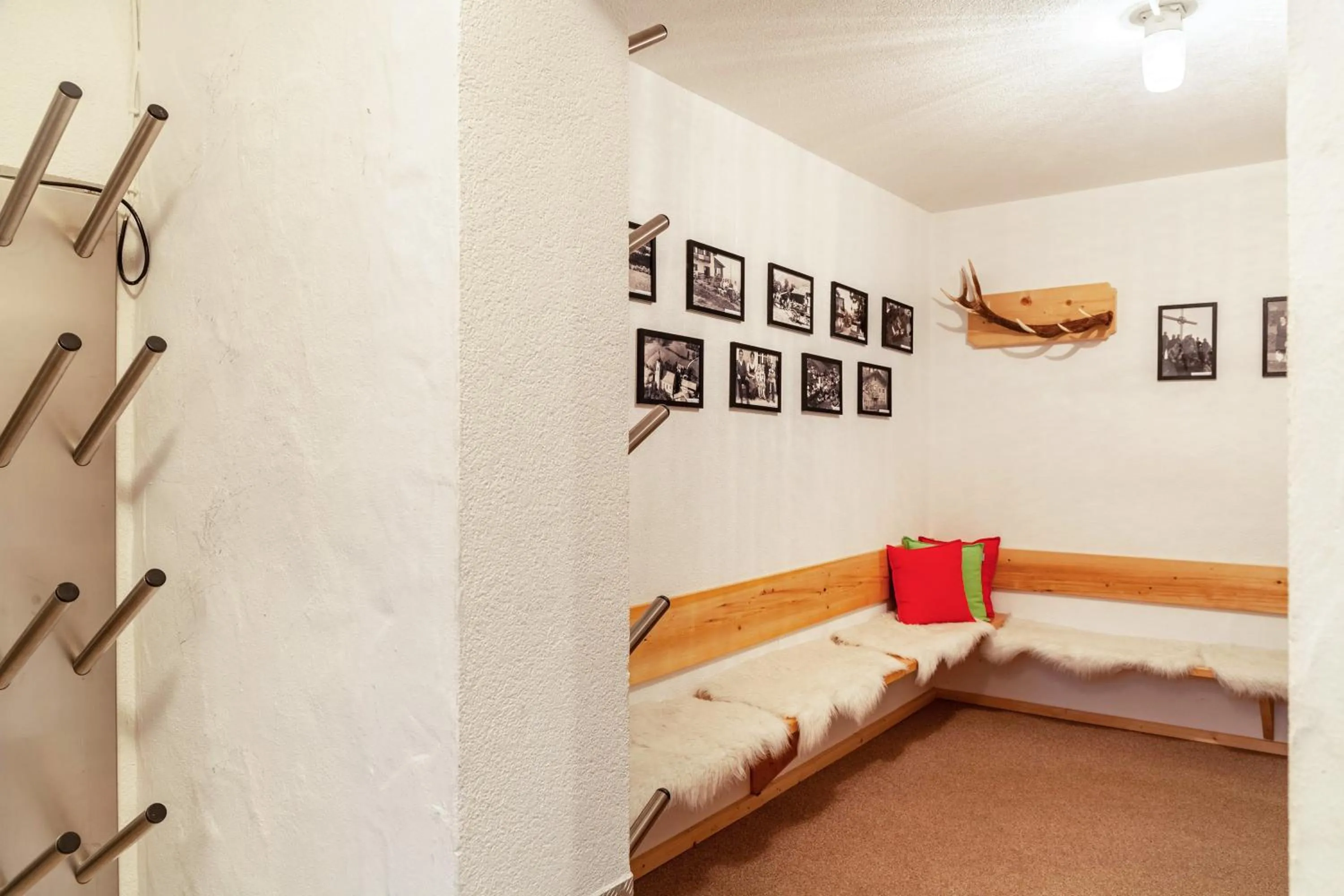 Property building, Bed in Studio Hochzillertal mit Sauna